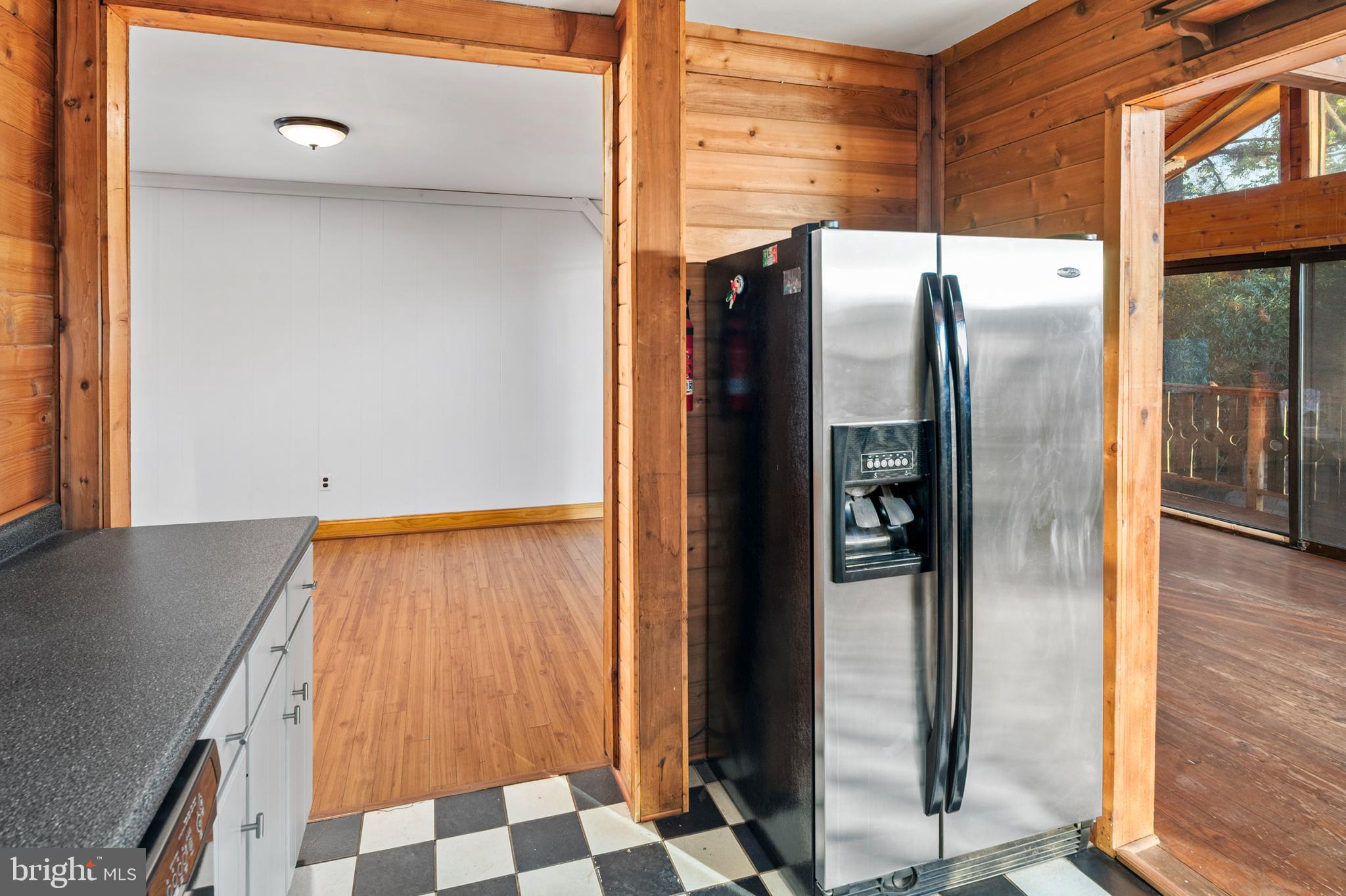 MOUNT AUGUSTINE - Residential