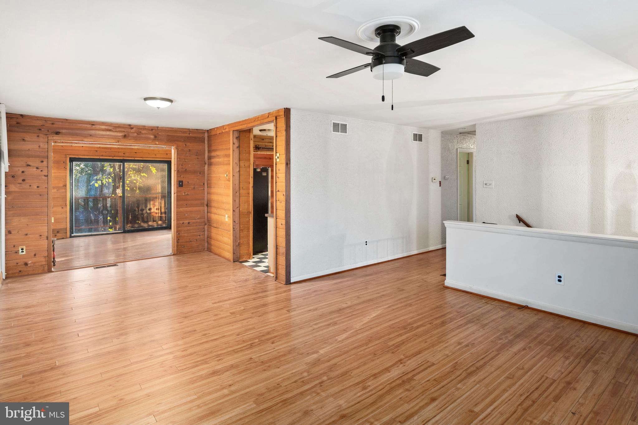 MOUNT AUGUSTINE - Residential