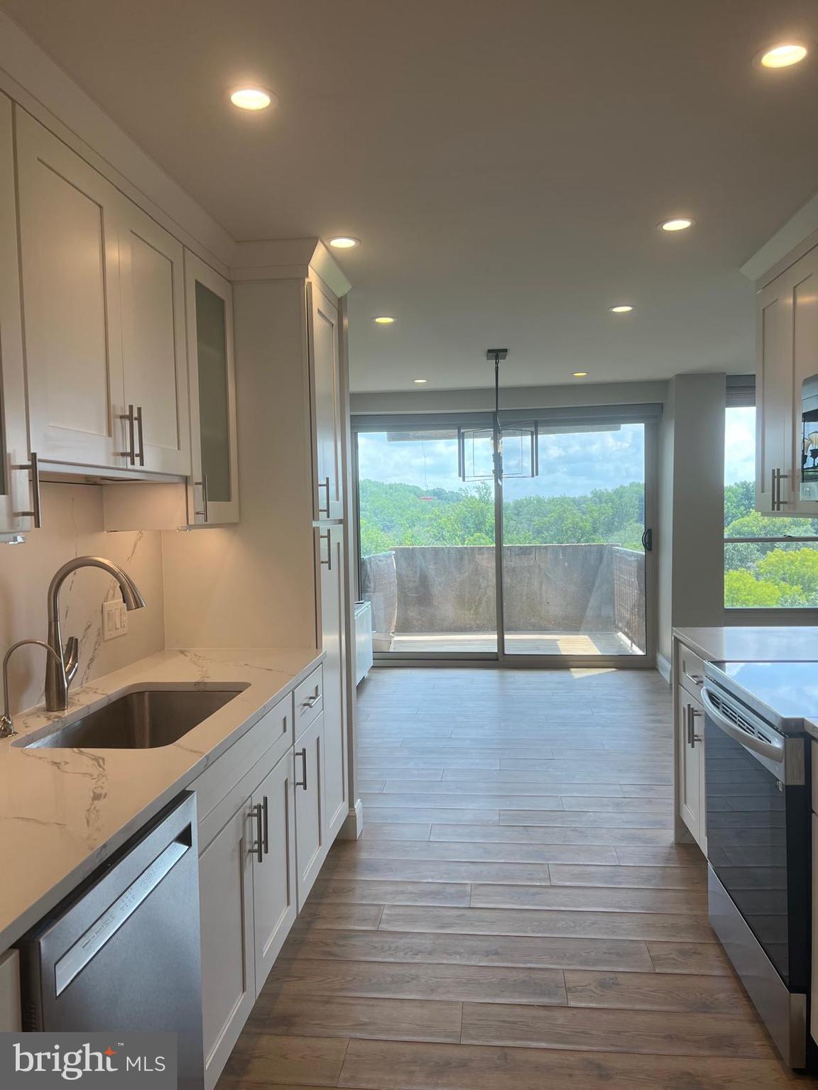 WYNNEWOOD - Residential