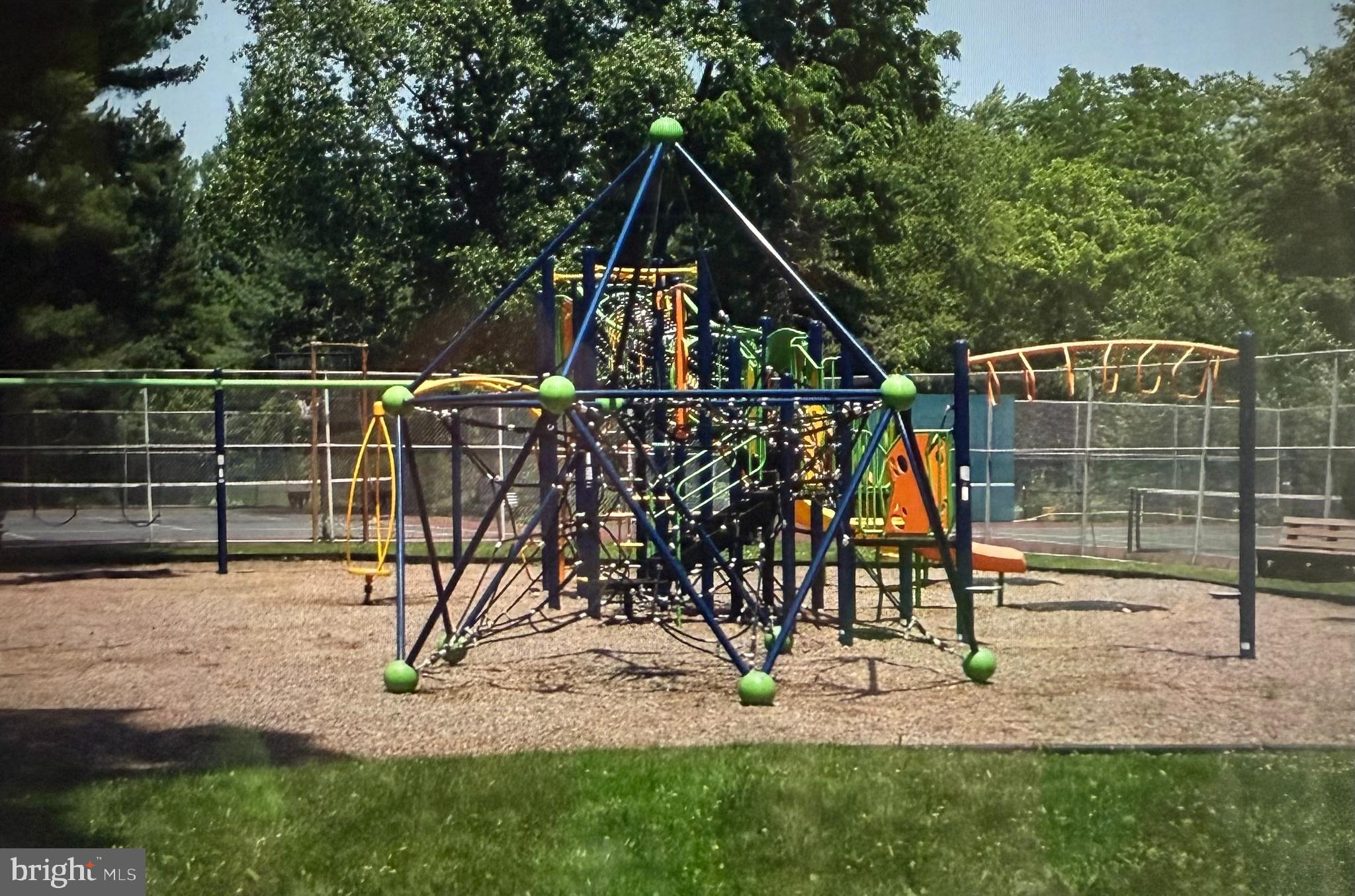 WYNNEWOOD - Residential