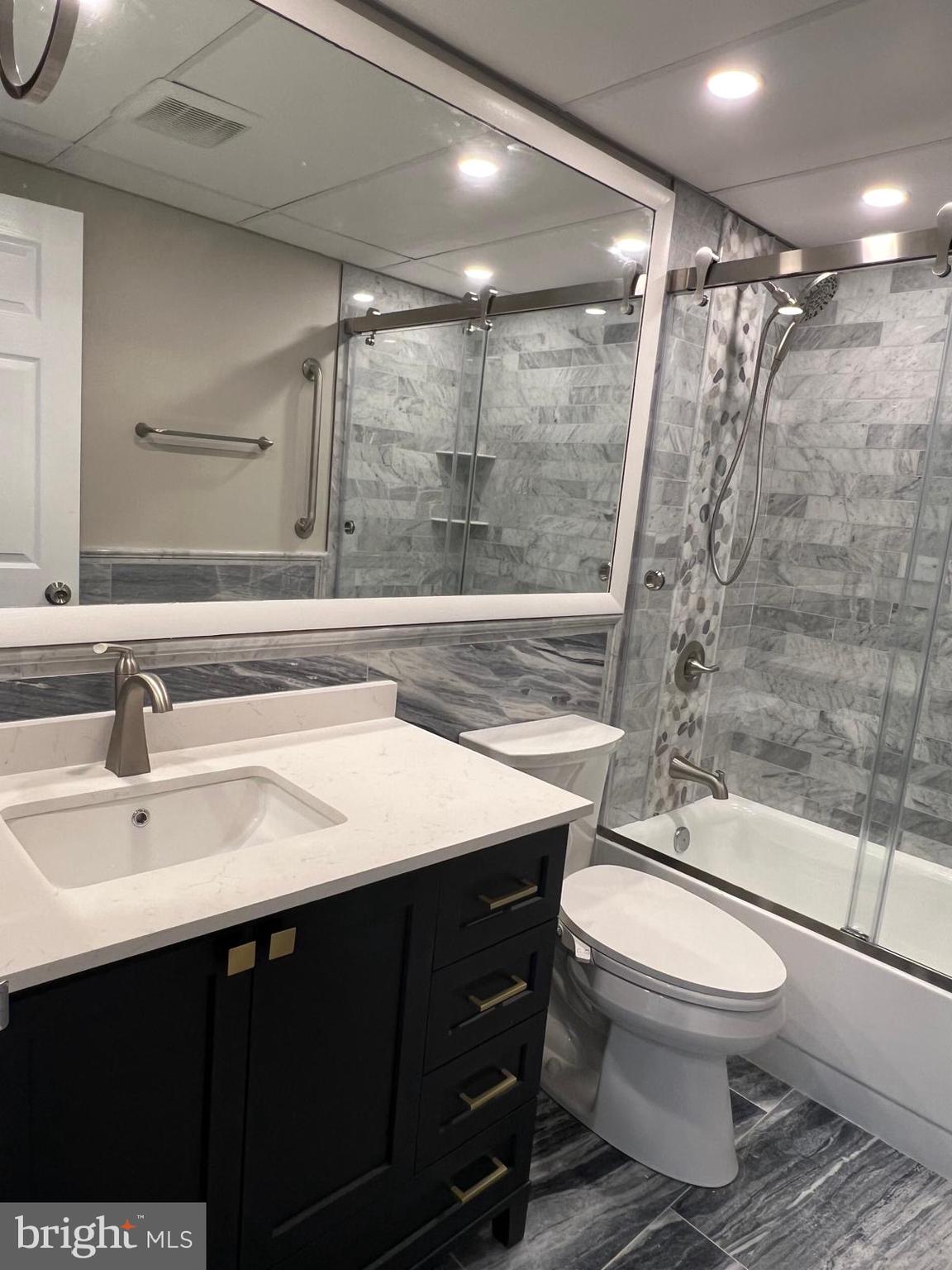 WYNNEWOOD - Residential