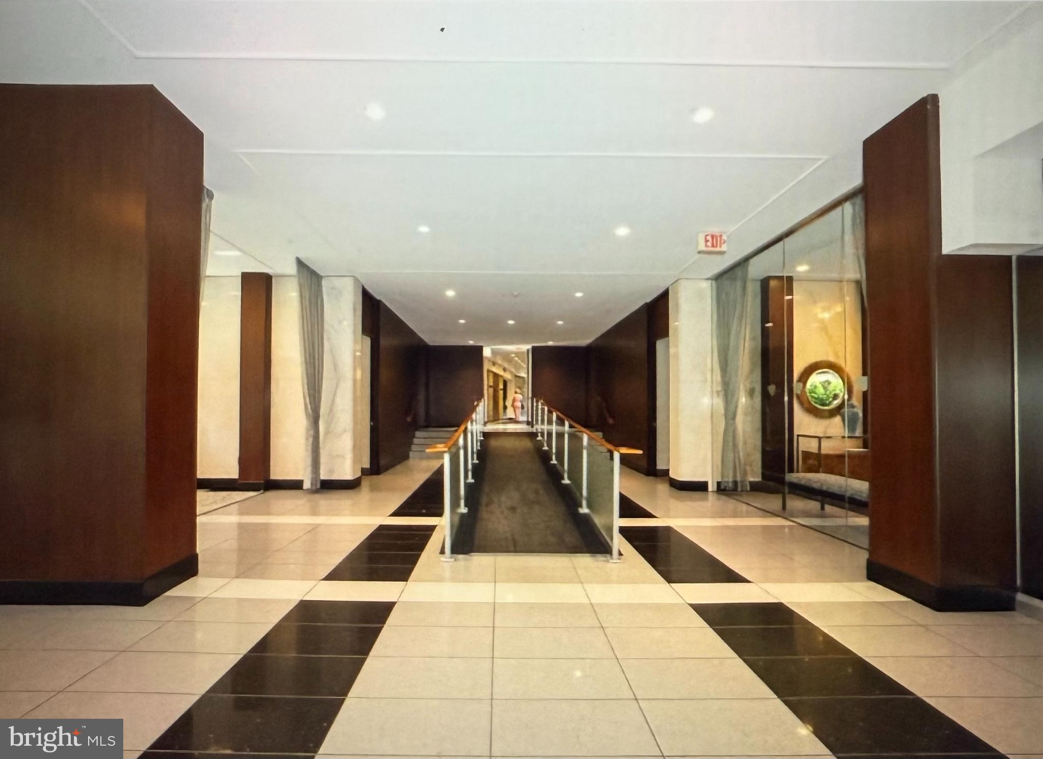 WYNNEWOOD - Residential