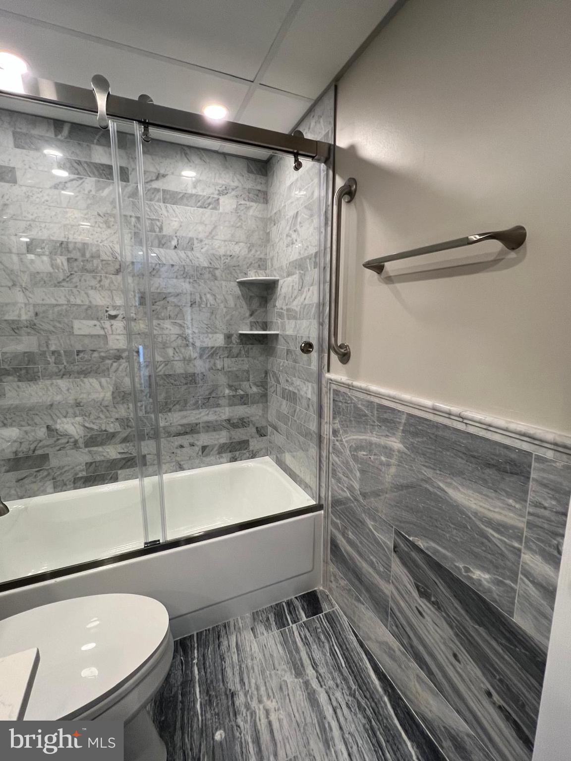 WYNNEWOOD - Residential