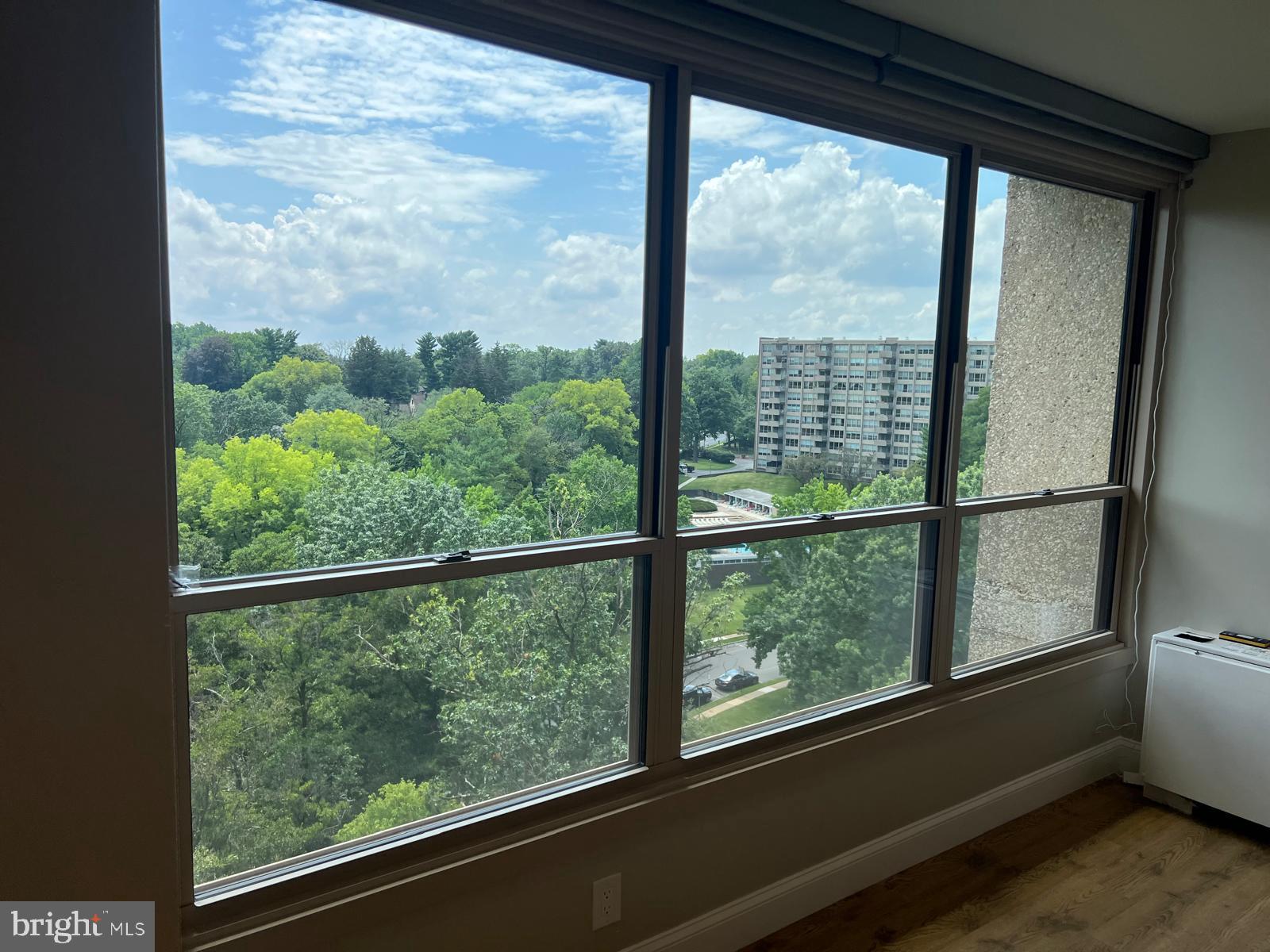 WYNNEWOOD - Residential