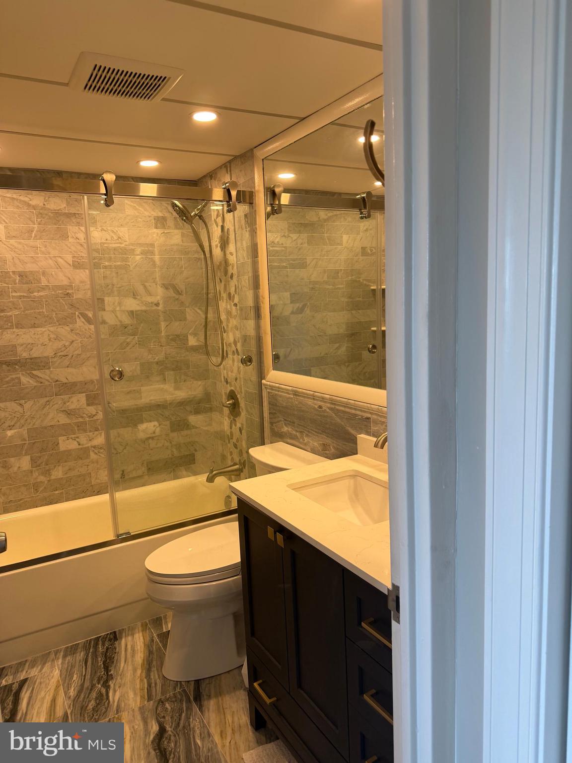 WYNNEWOOD - Residential