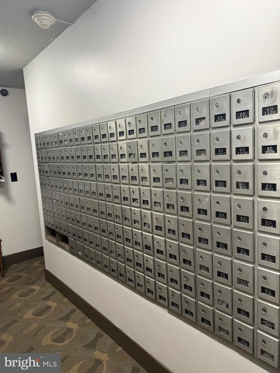 WYNNEWOOD - Residential