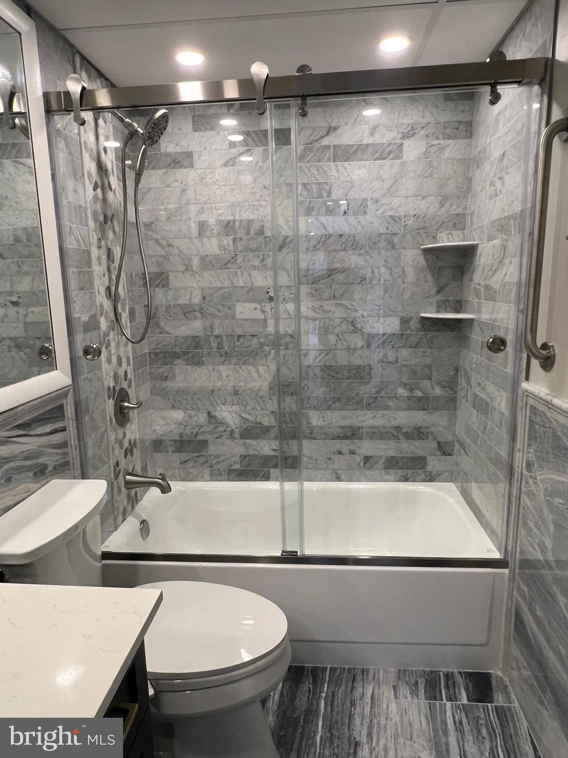 WYNNEWOOD - Residential