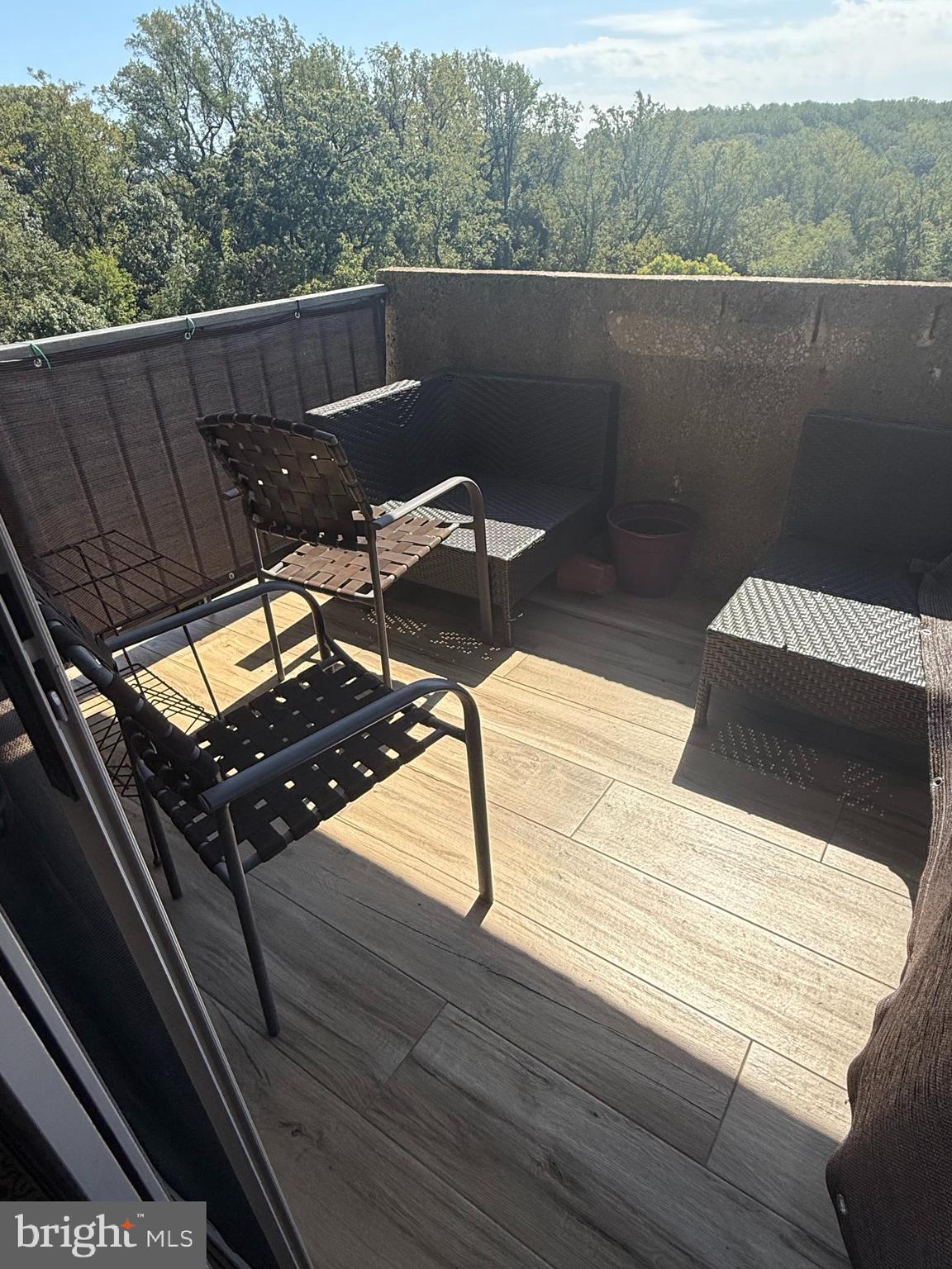 WYNNEWOOD - Residential