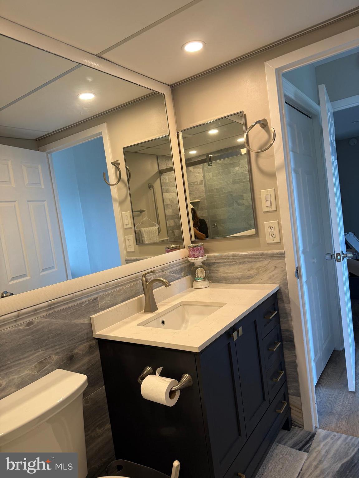 WYNNEWOOD - Residential