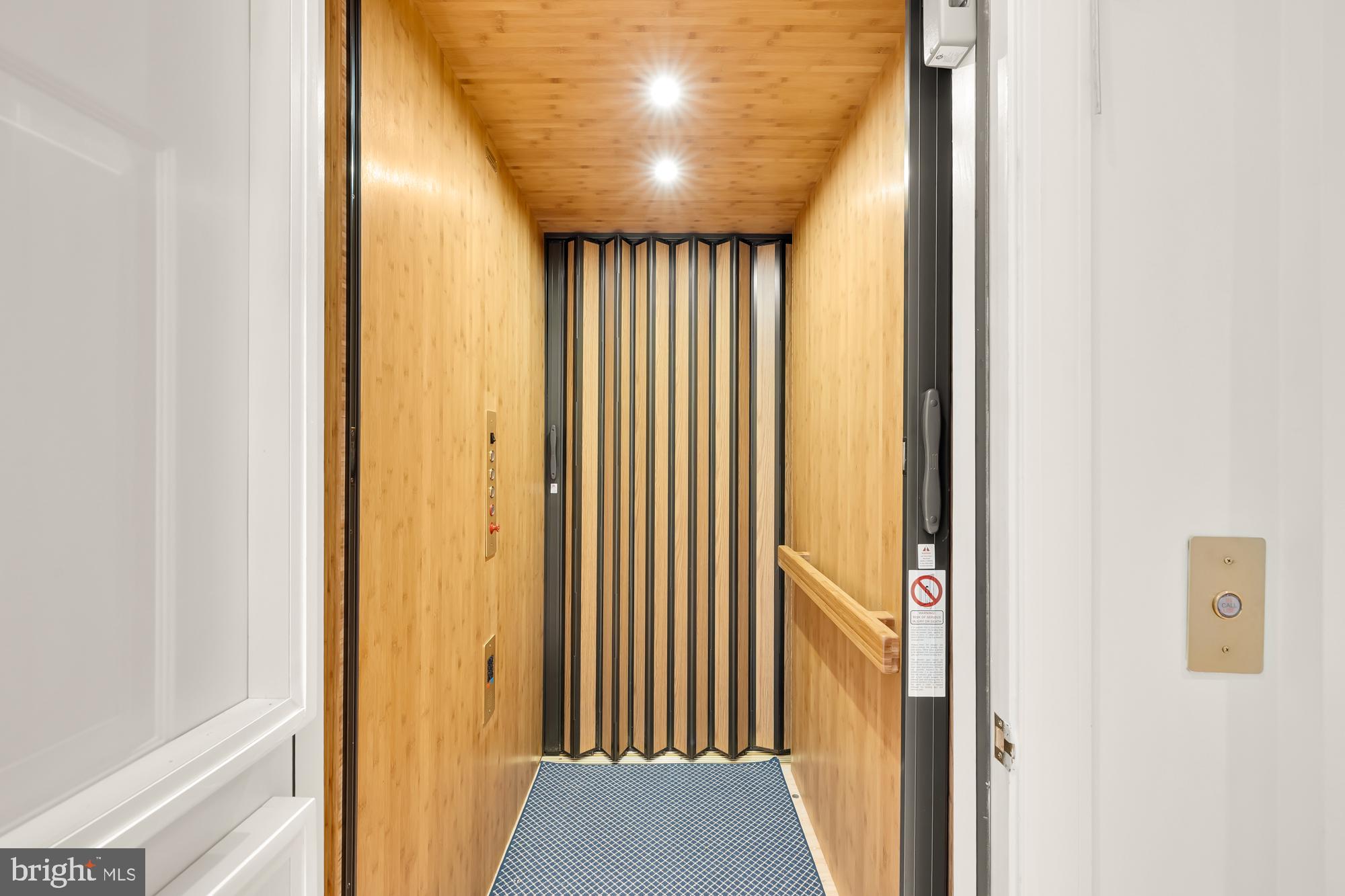 LOCUST RIDGE - Residential