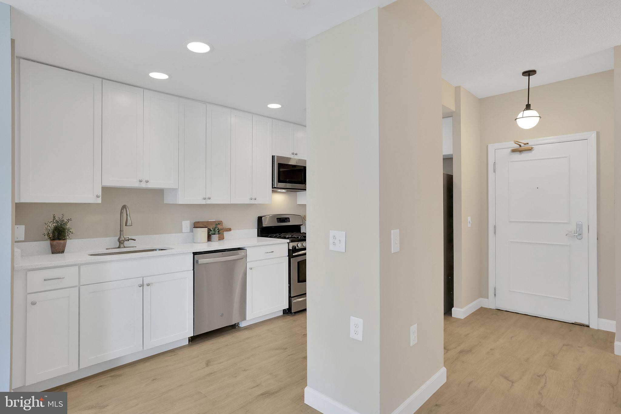 CRYSTAL CITY - Residential