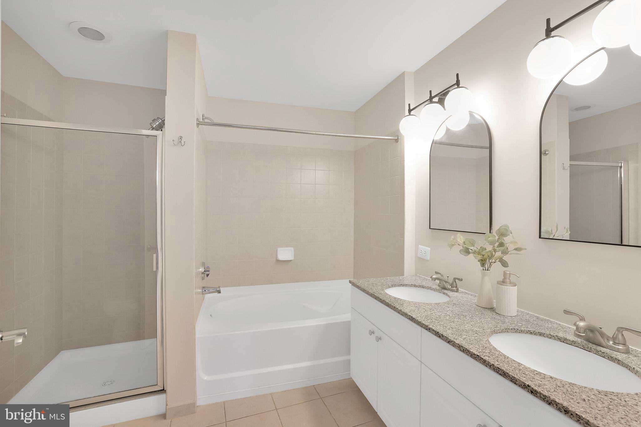 CRYSTAL CITY - Residential