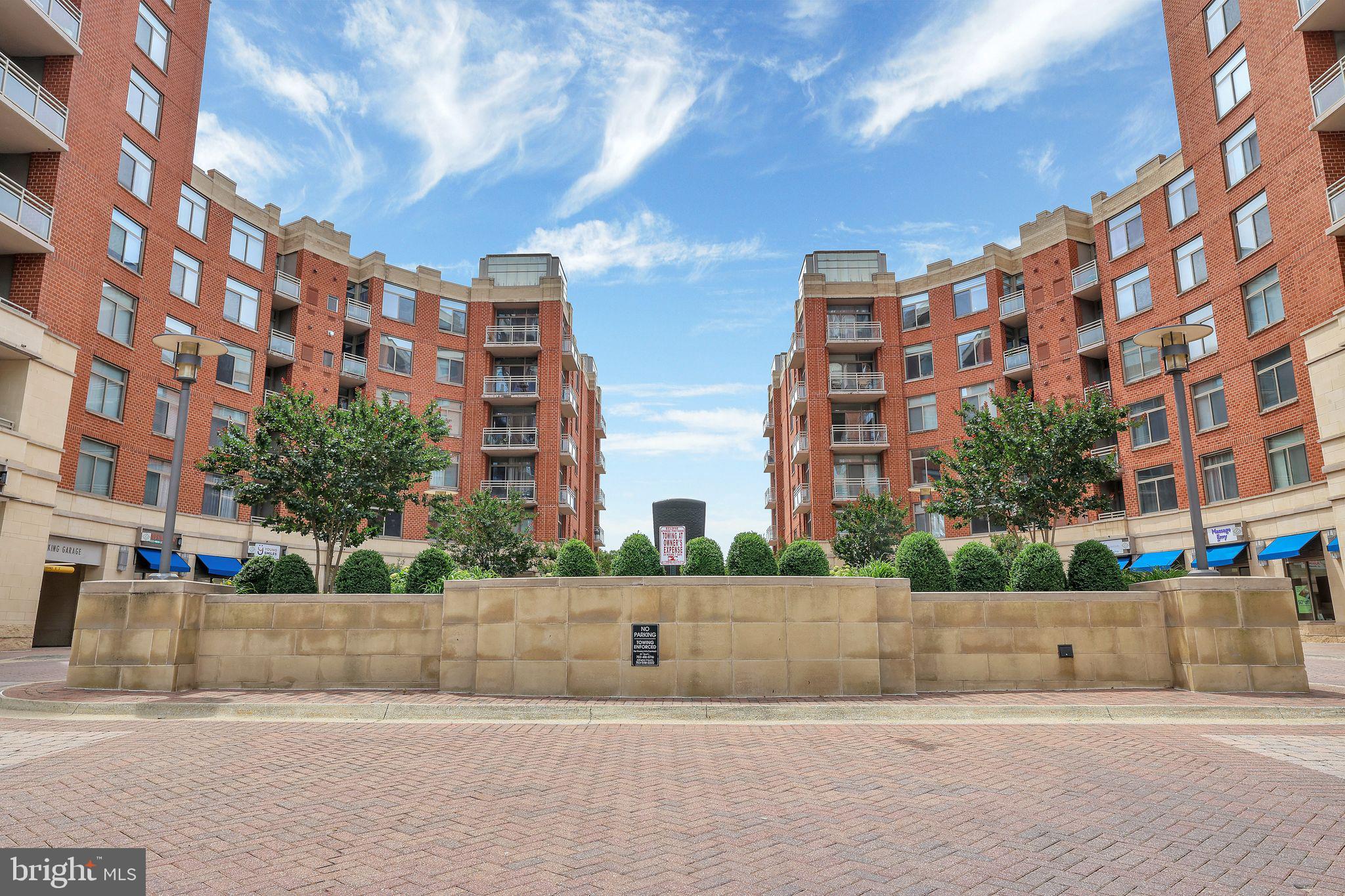 CRYSTAL CITY - Residential