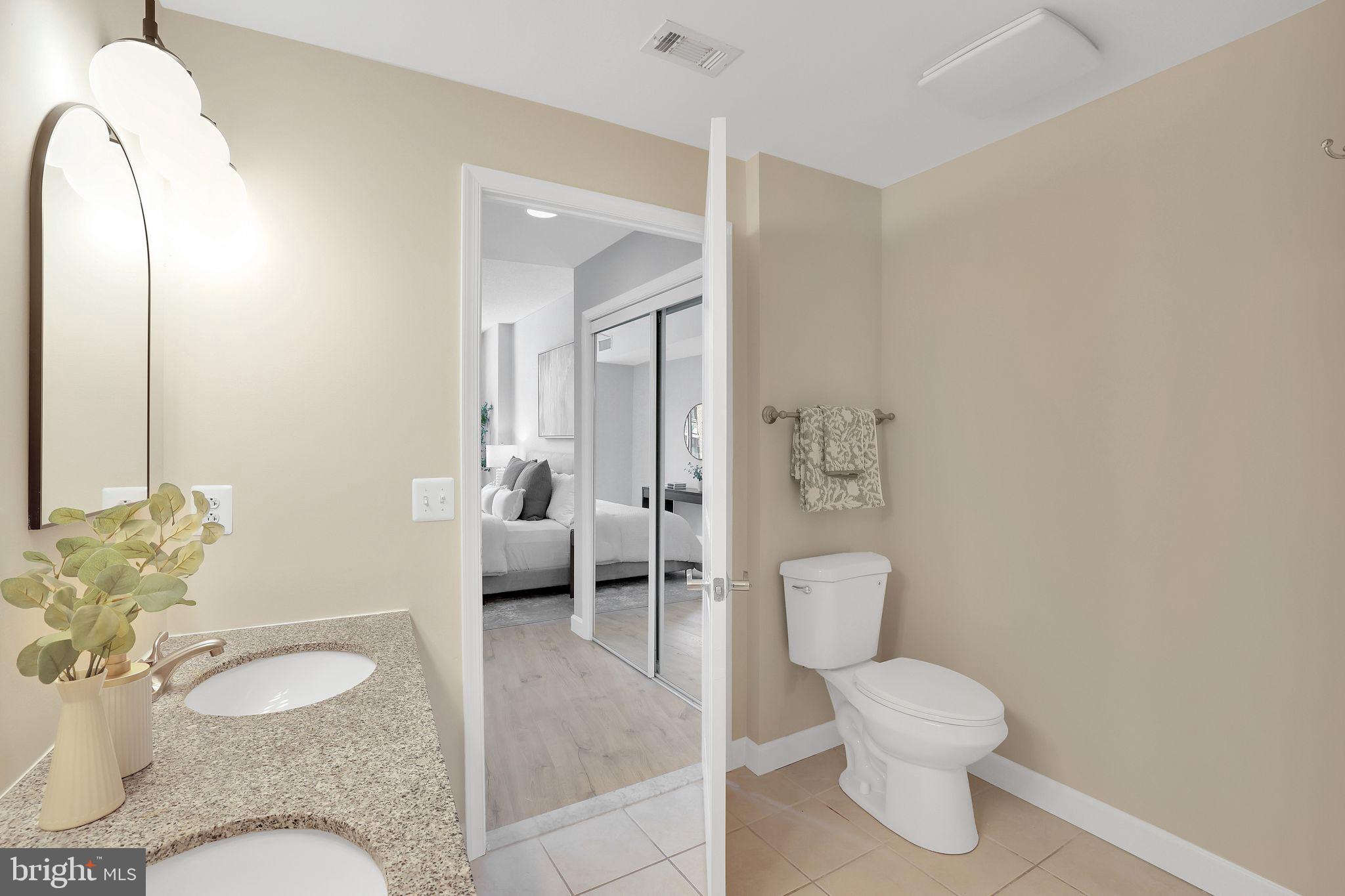 CRYSTAL CITY - Residential