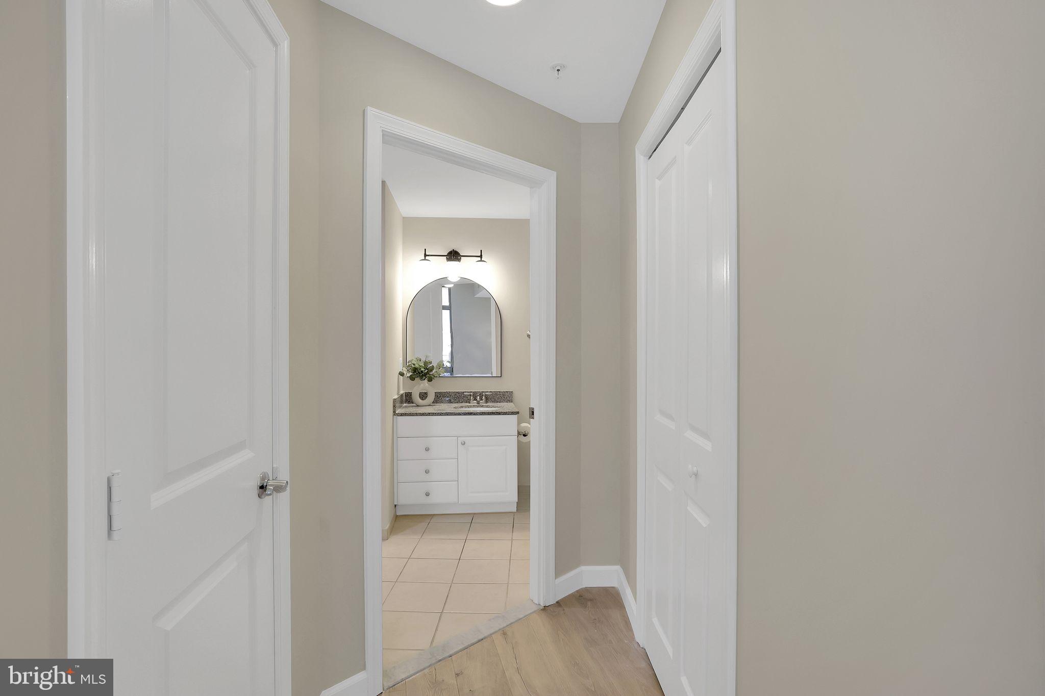 CRYSTAL CITY - Residential