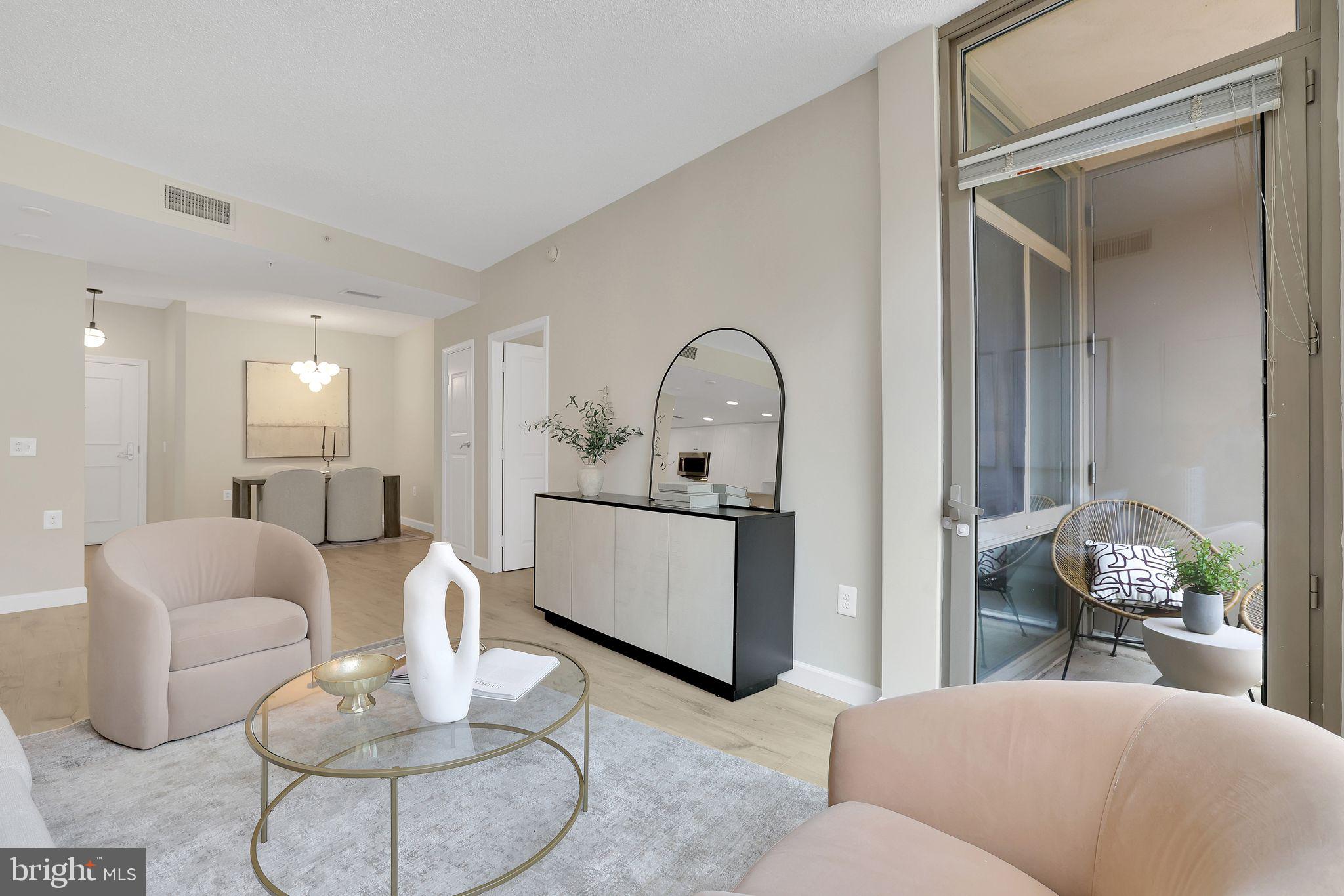 CRYSTAL CITY - Residential