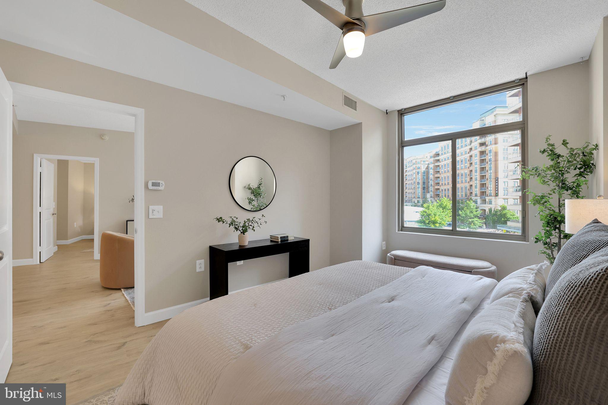 CRYSTAL CITY - Residential