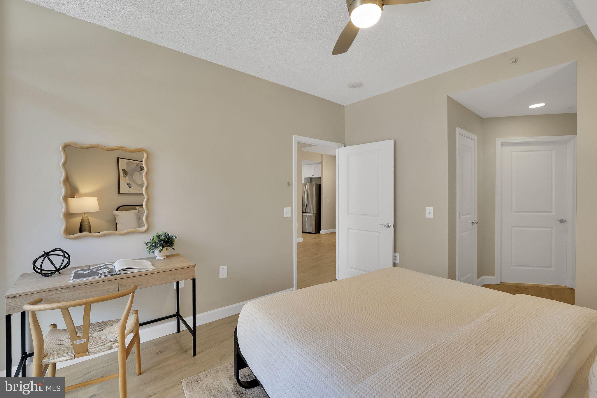 CRYSTAL CITY - Residential