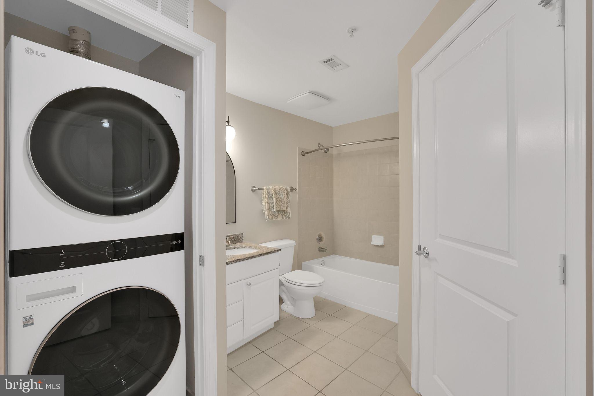 CRYSTAL CITY - Residential