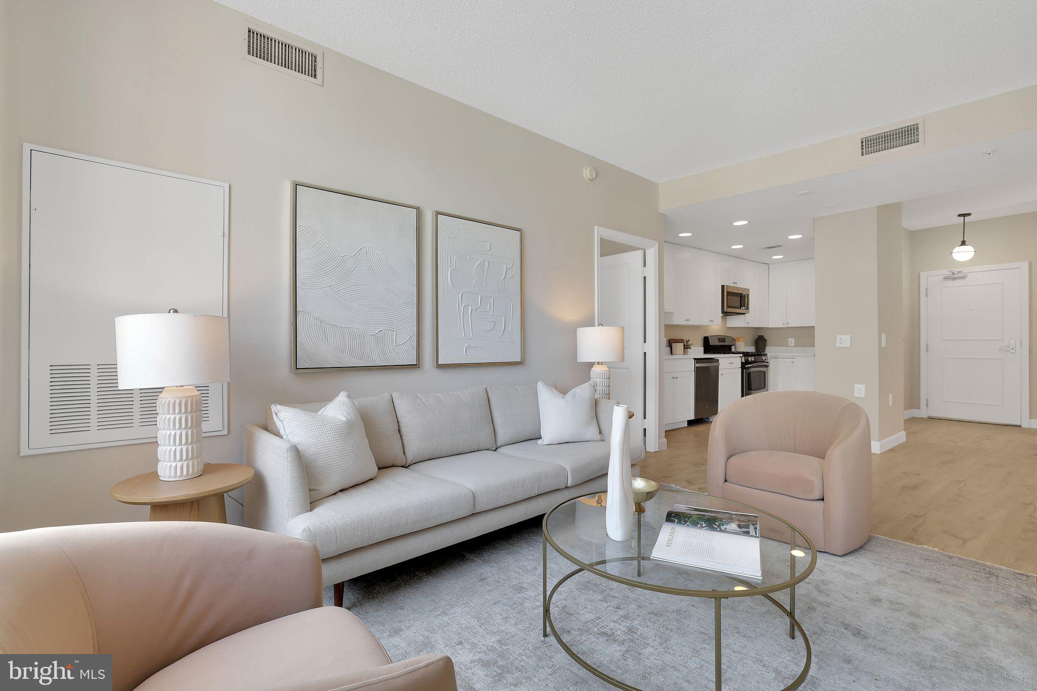 CRYSTAL CITY - Residential