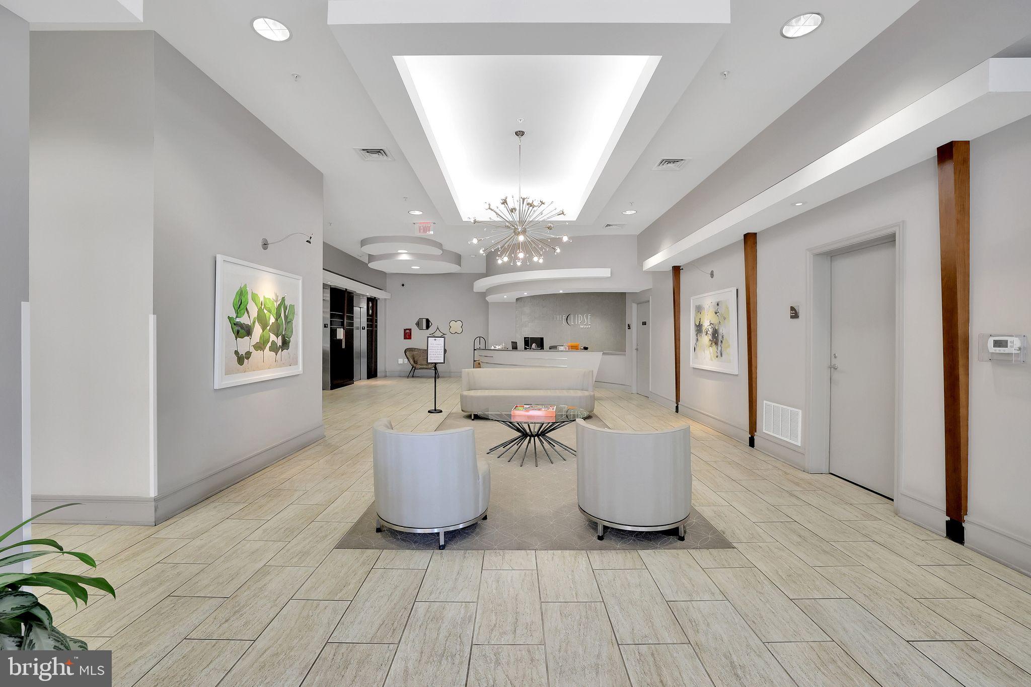 CRYSTAL CITY - Residential