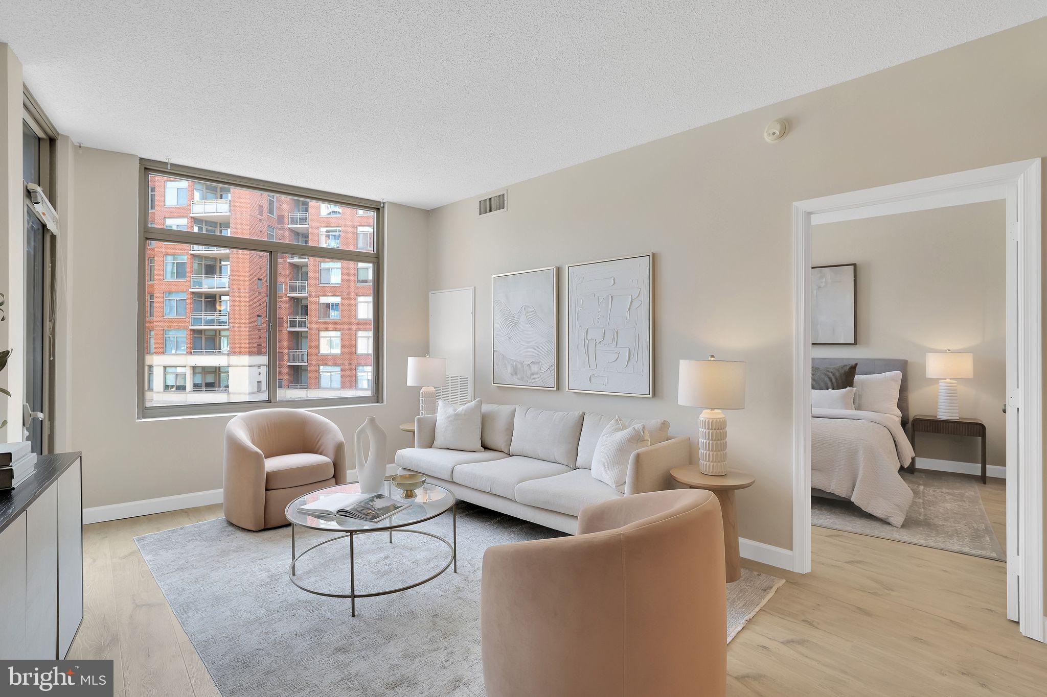 CRYSTAL CITY - Residential