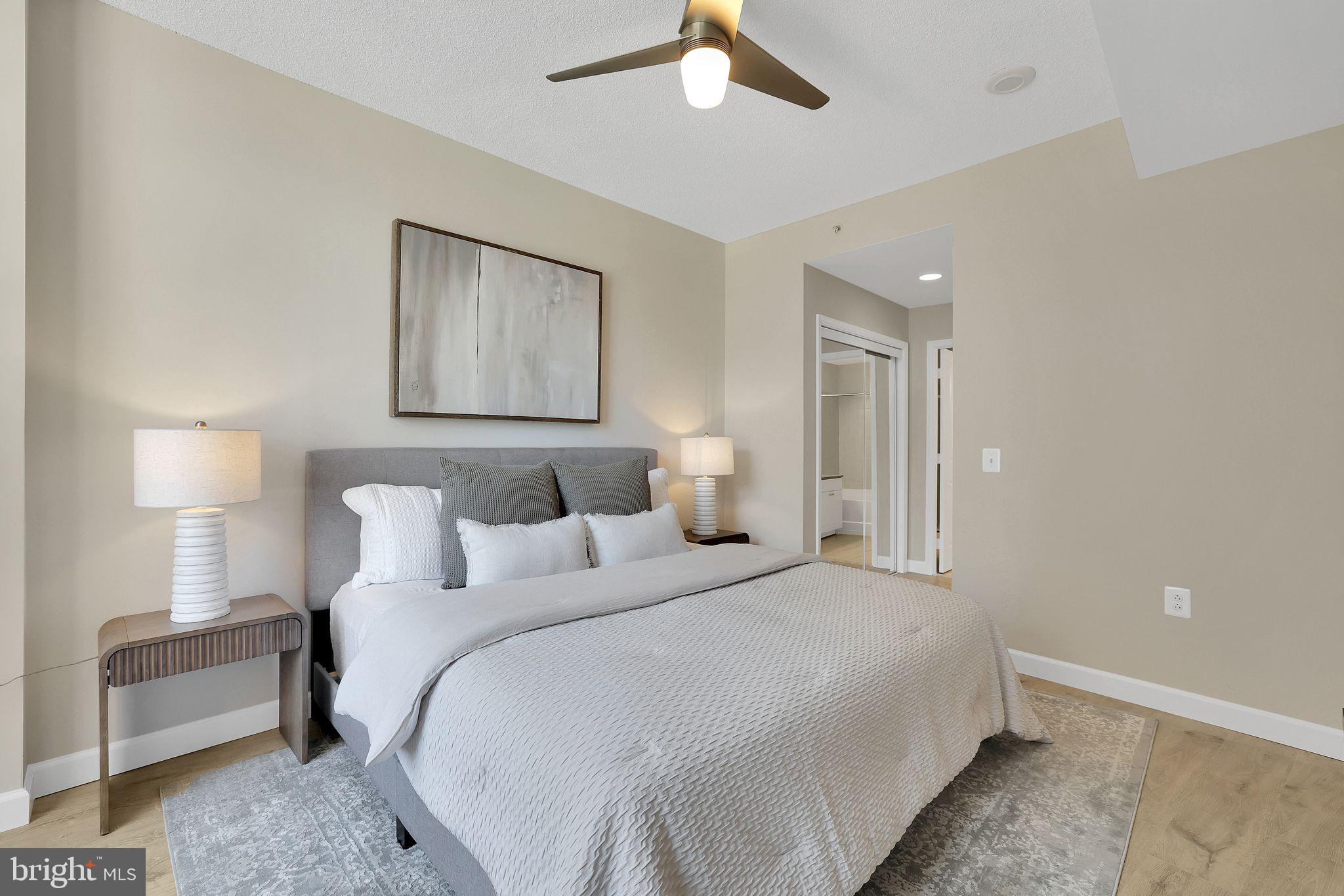 CRYSTAL CITY - Residential