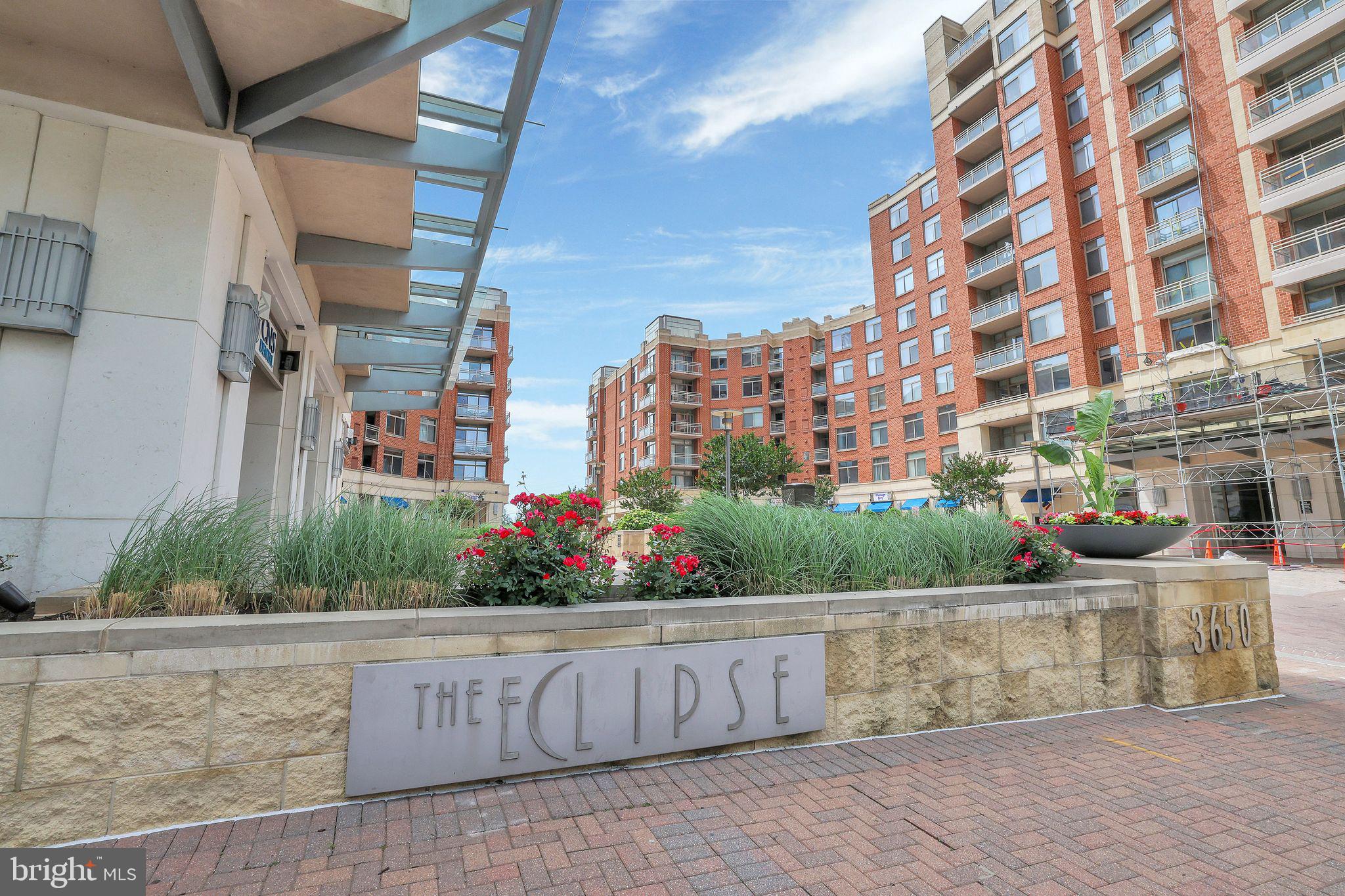 CRYSTAL CITY - Residential