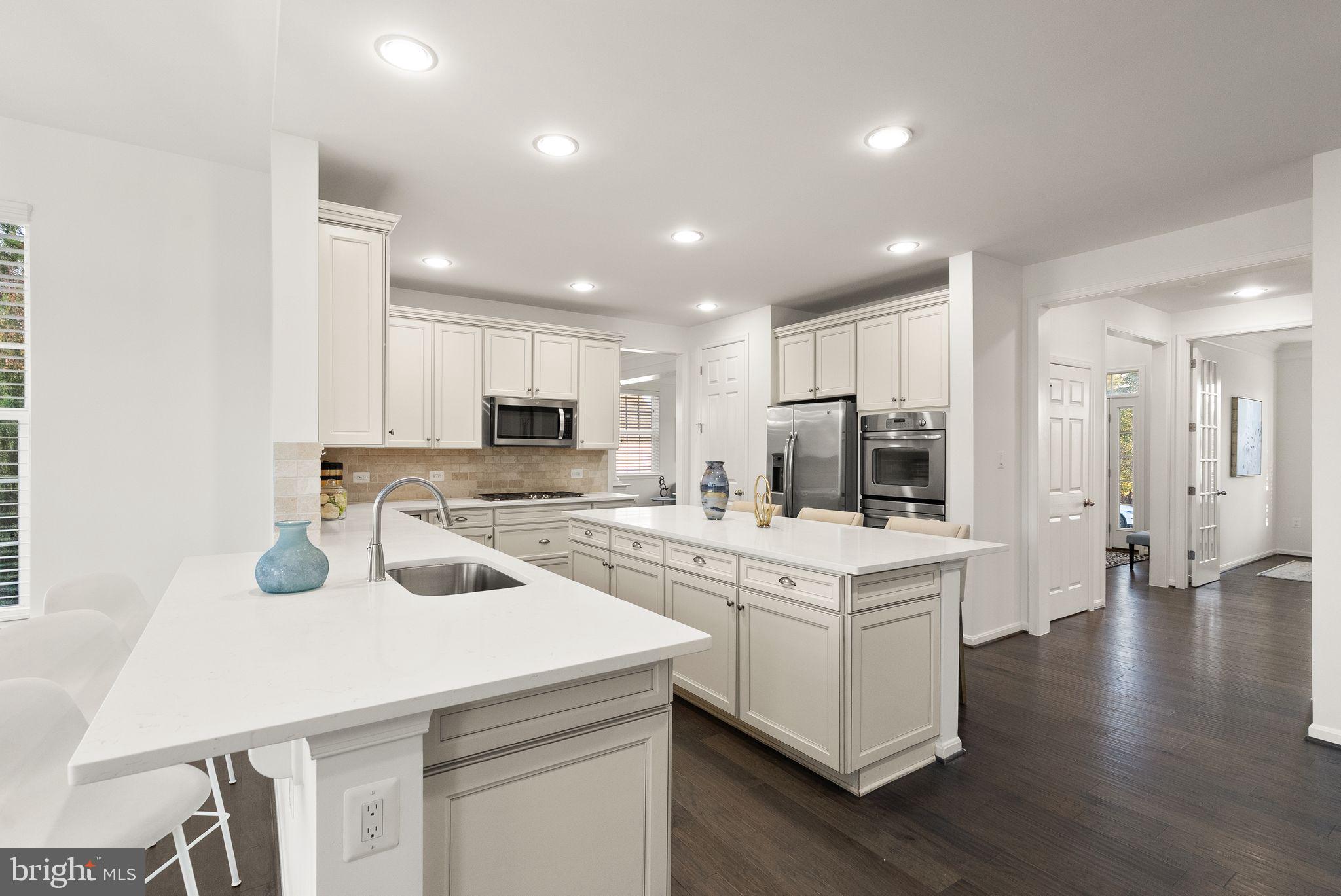 BRIARFIELD ESTATES - Residential