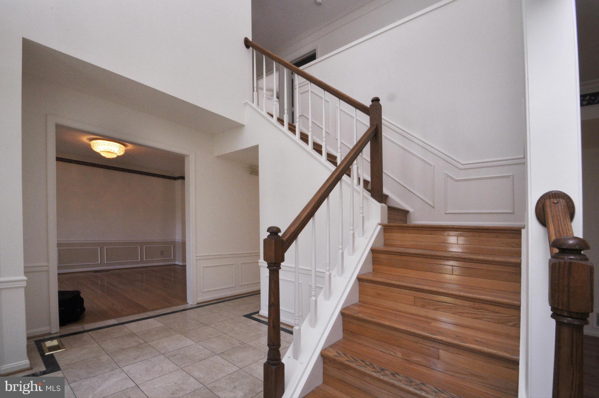 ENGLAND RUN - Residential Lease