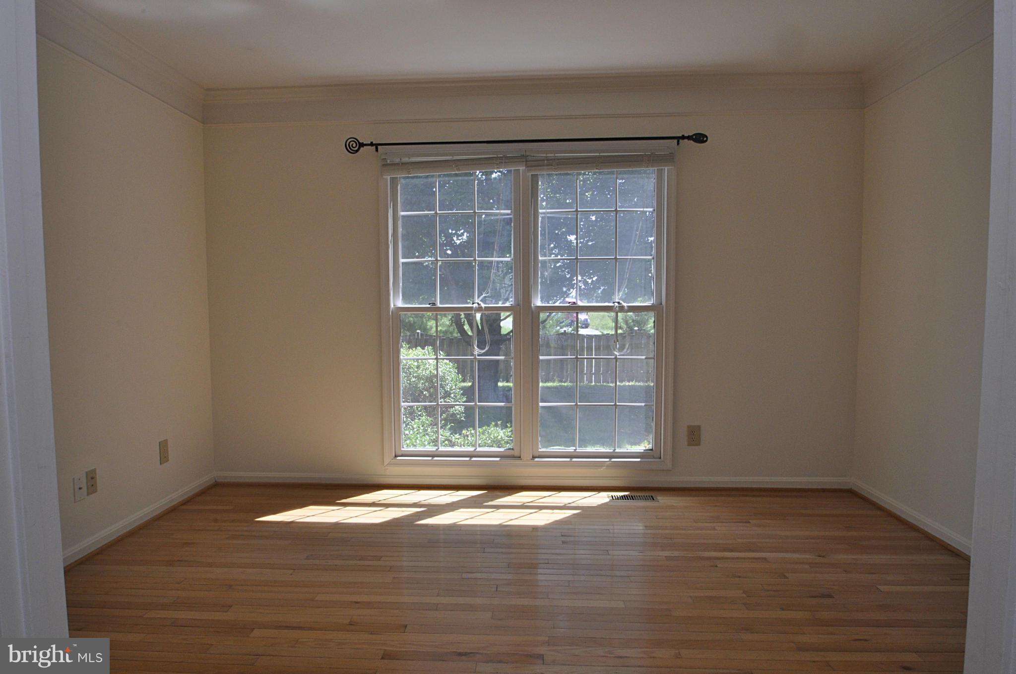 ENGLAND RUN - Residential Lease