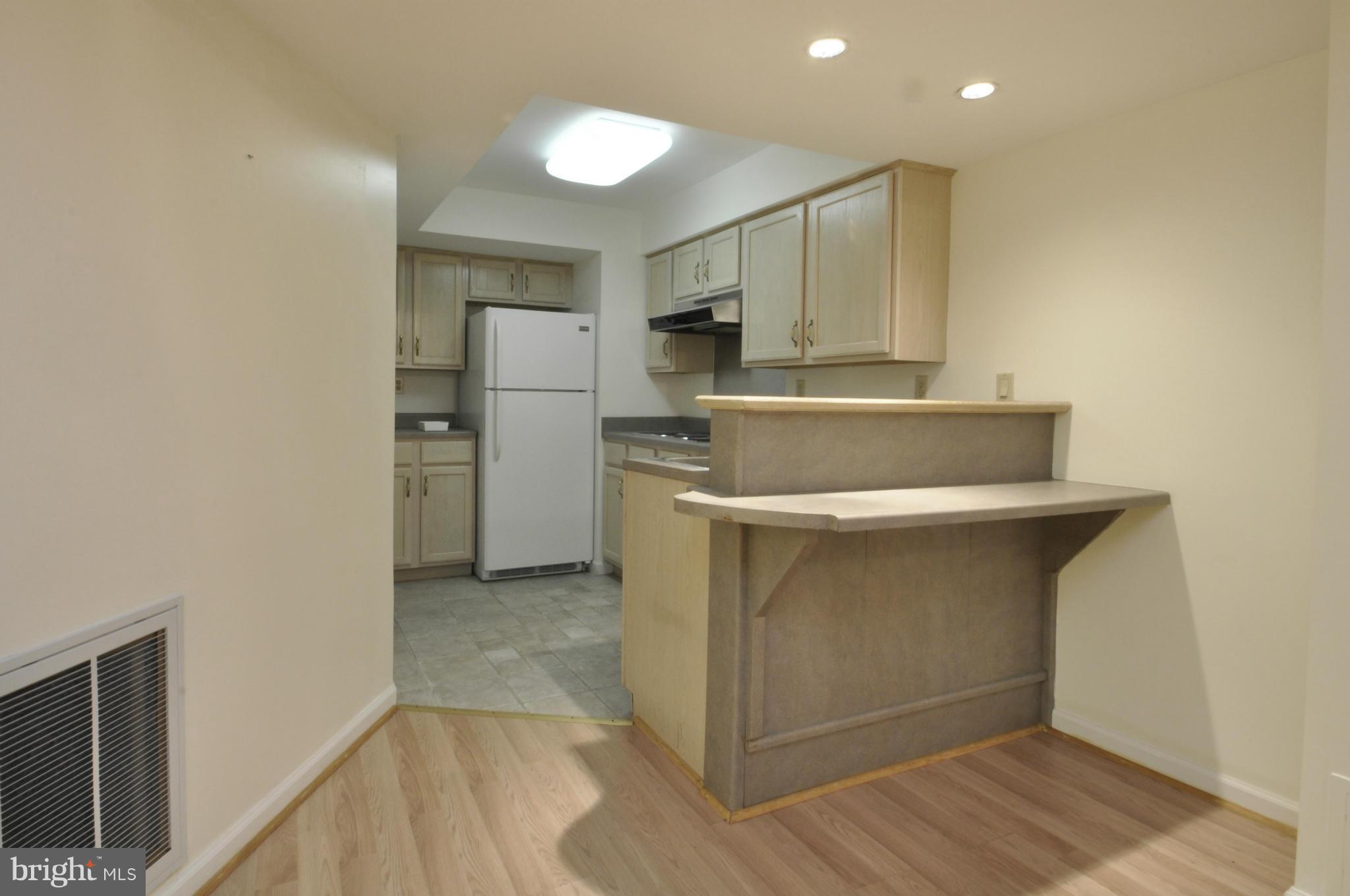 ENGLAND RUN - Residential Lease