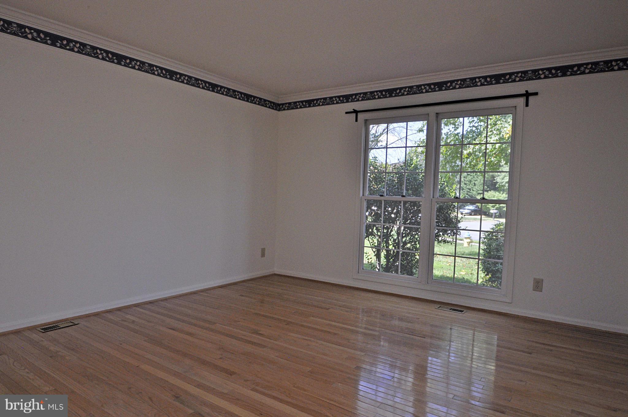 ENGLAND RUN - Residential Lease