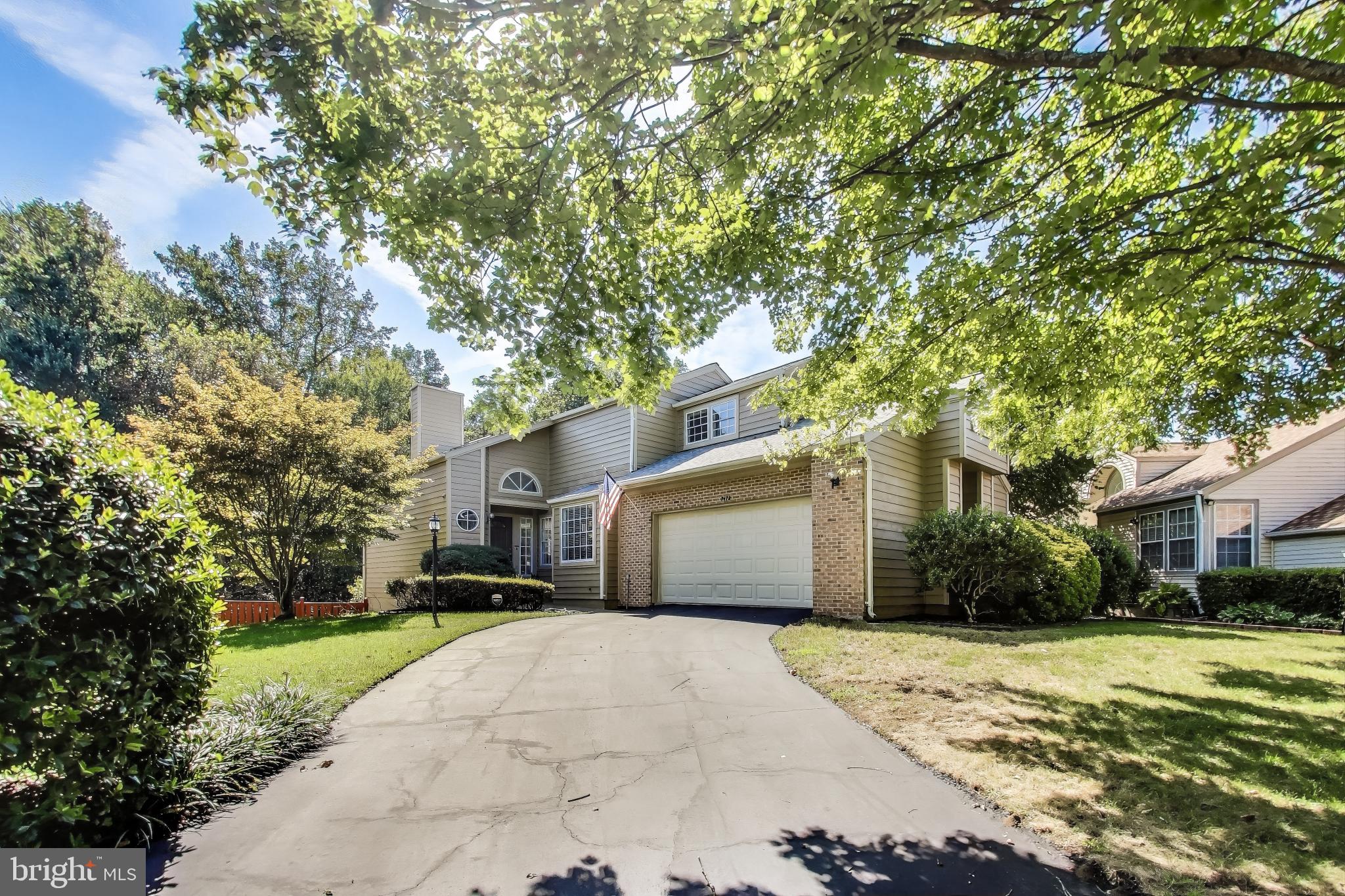 7472 CROSS GATE LANE