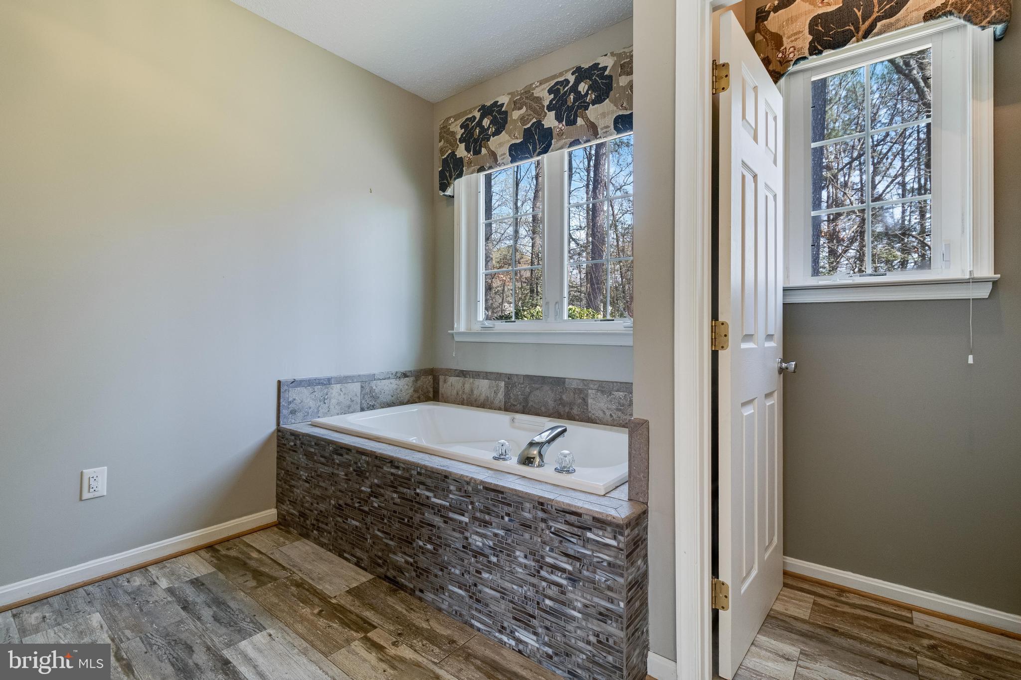 SWAN POINT - Residential