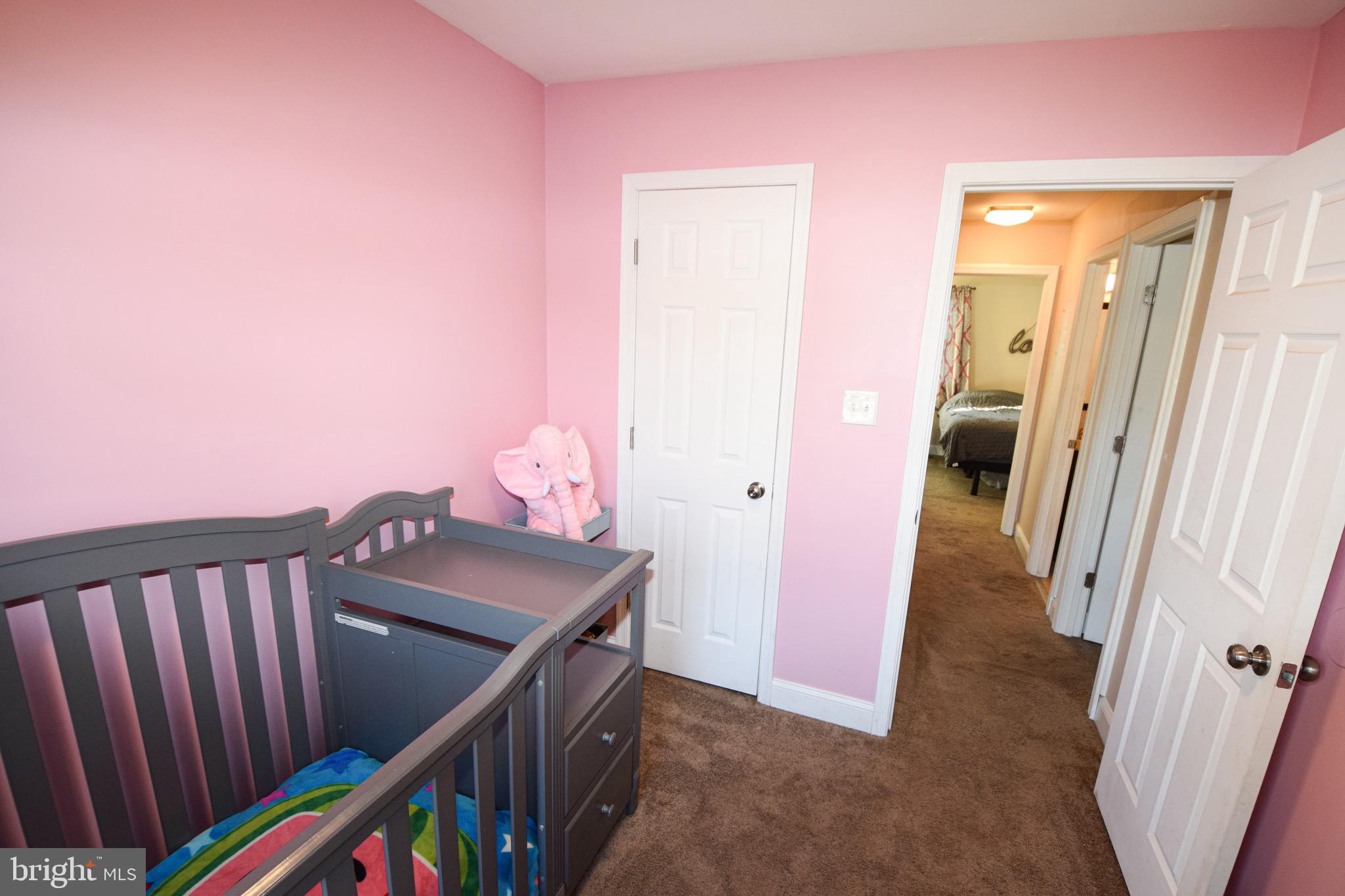 HARFORD SQUARE - Residential