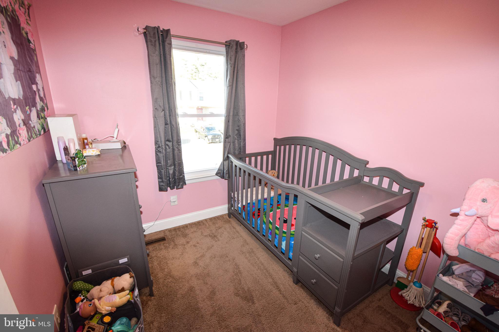 HARFORD SQUARE - Residential