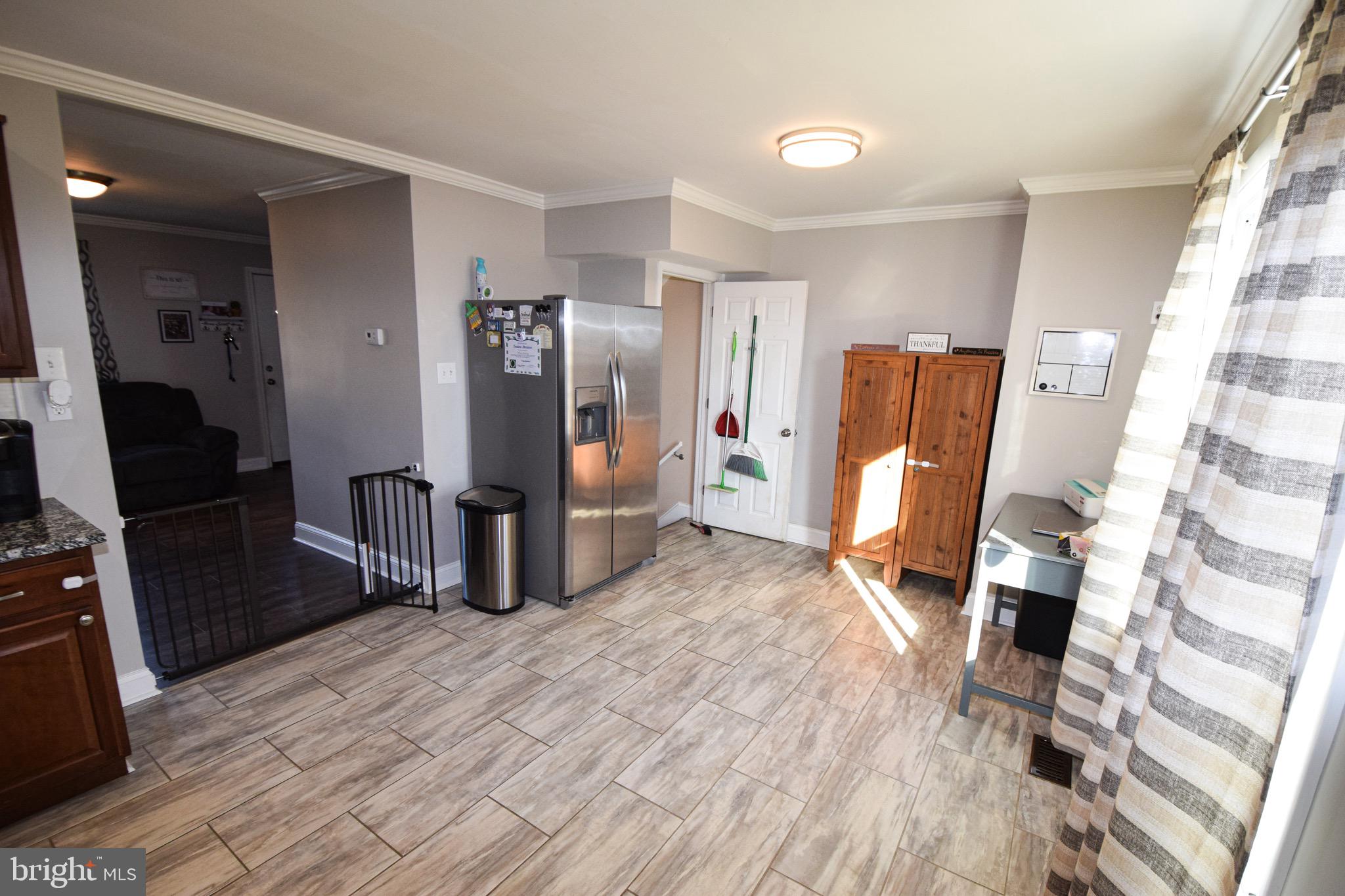 HARFORD SQUARE - Residential