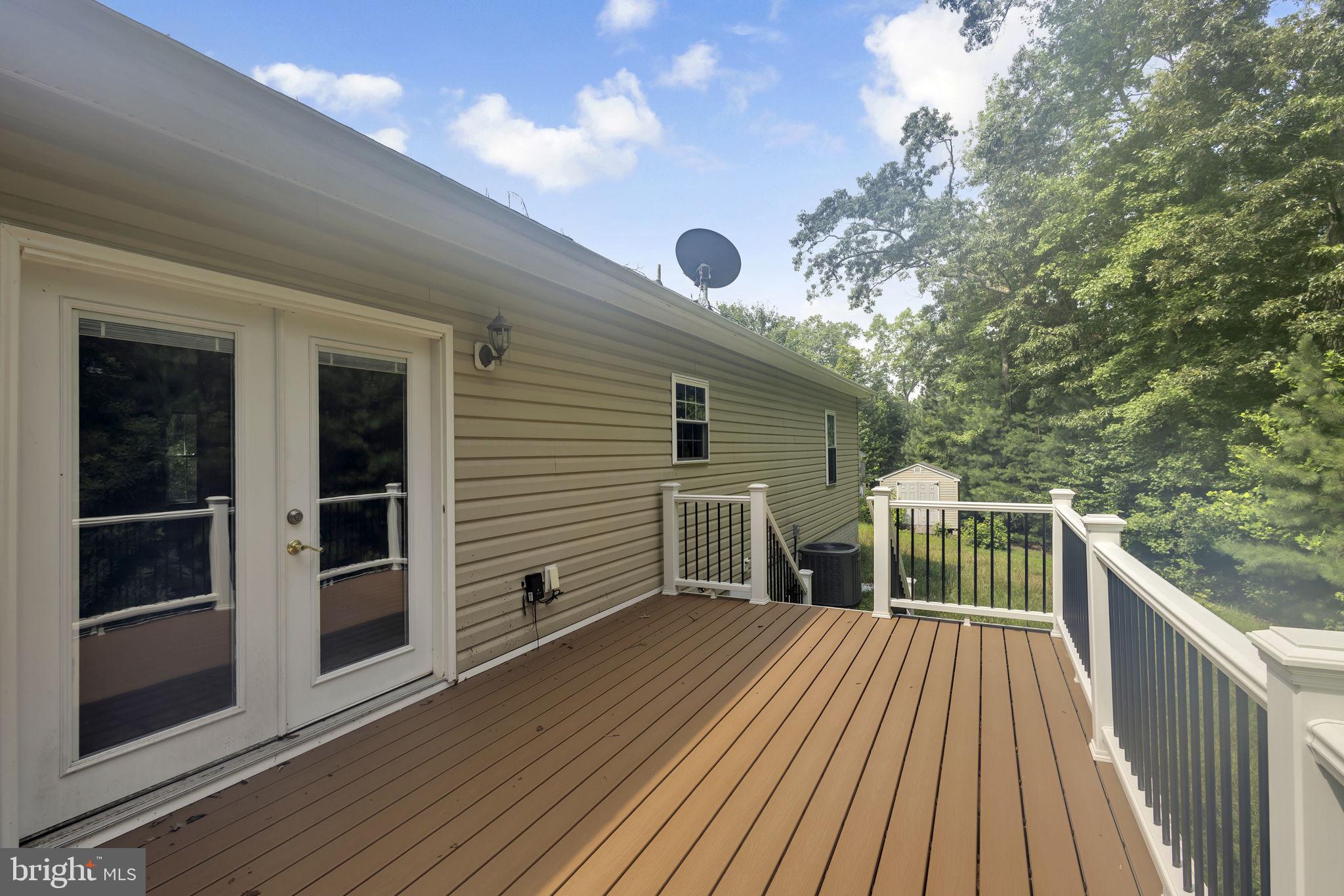 CASTLE CREEK - Residential Lease