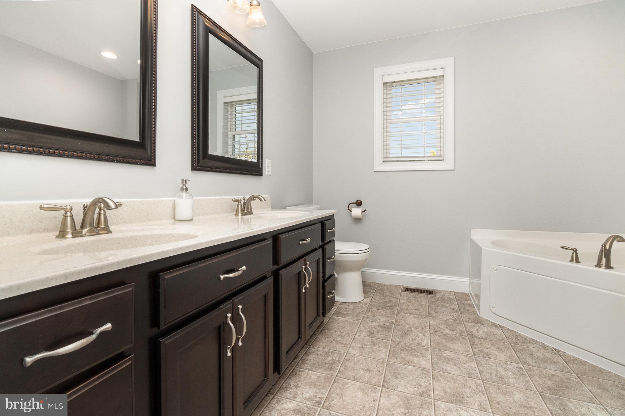 GUILFORD HILLS - Residential