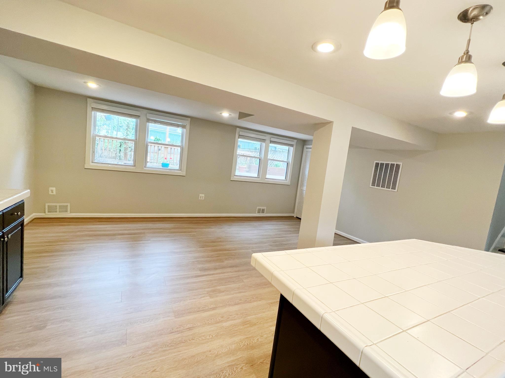 WESTGROVE - Residential Lease