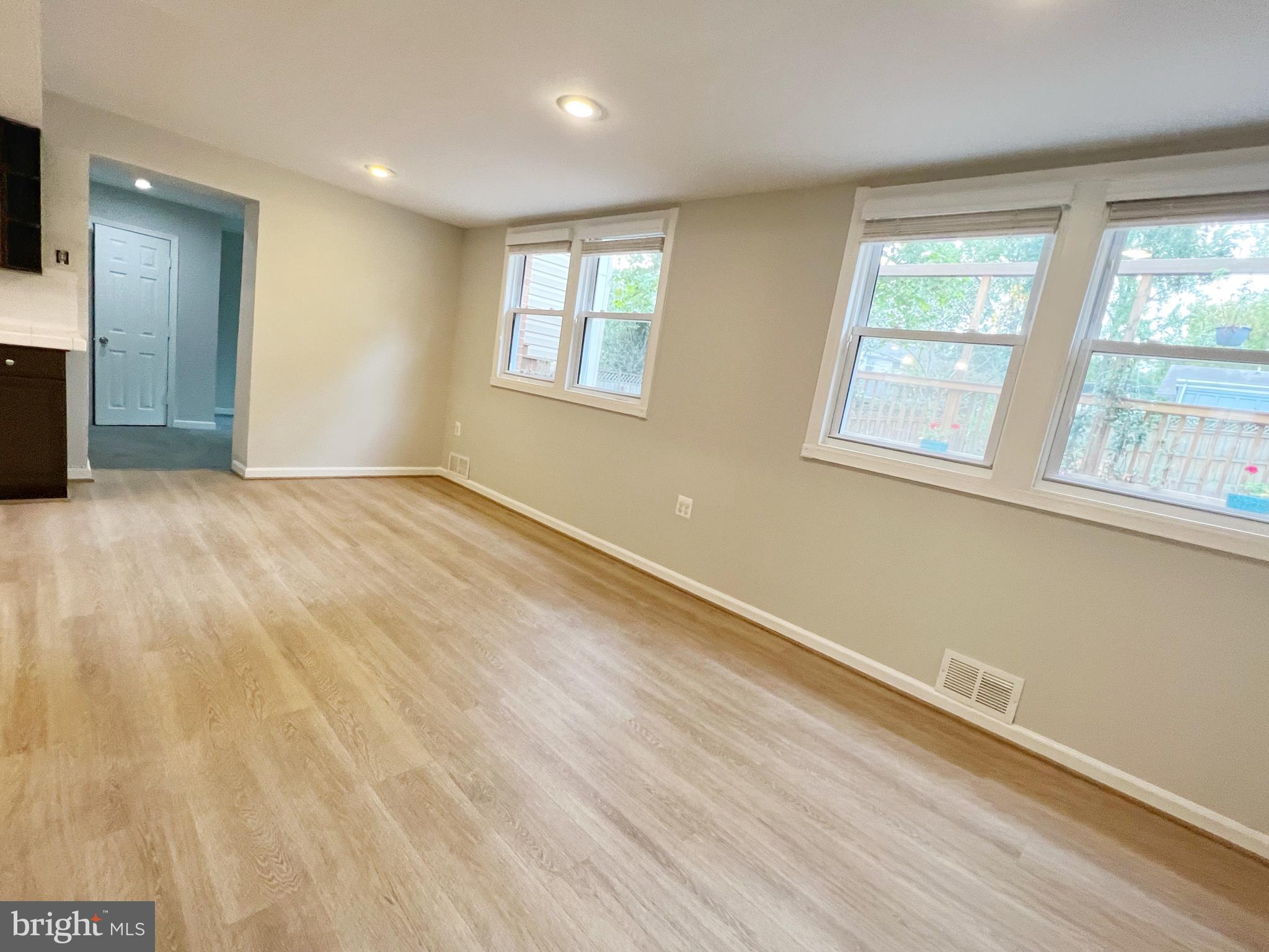 WESTGROVE - Residential Lease