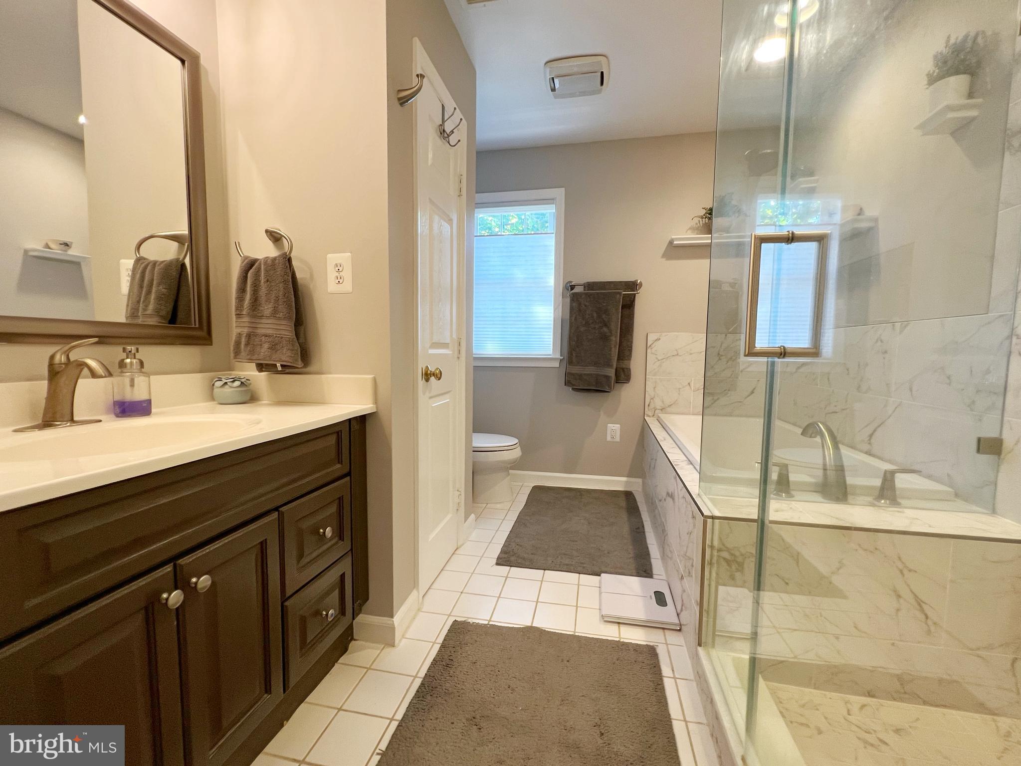 WESTGROVE - Residential Lease