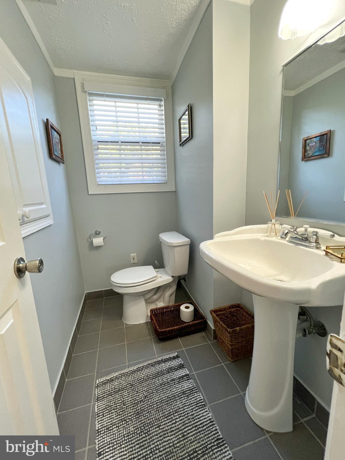 WESTGROVE - Residential Lease