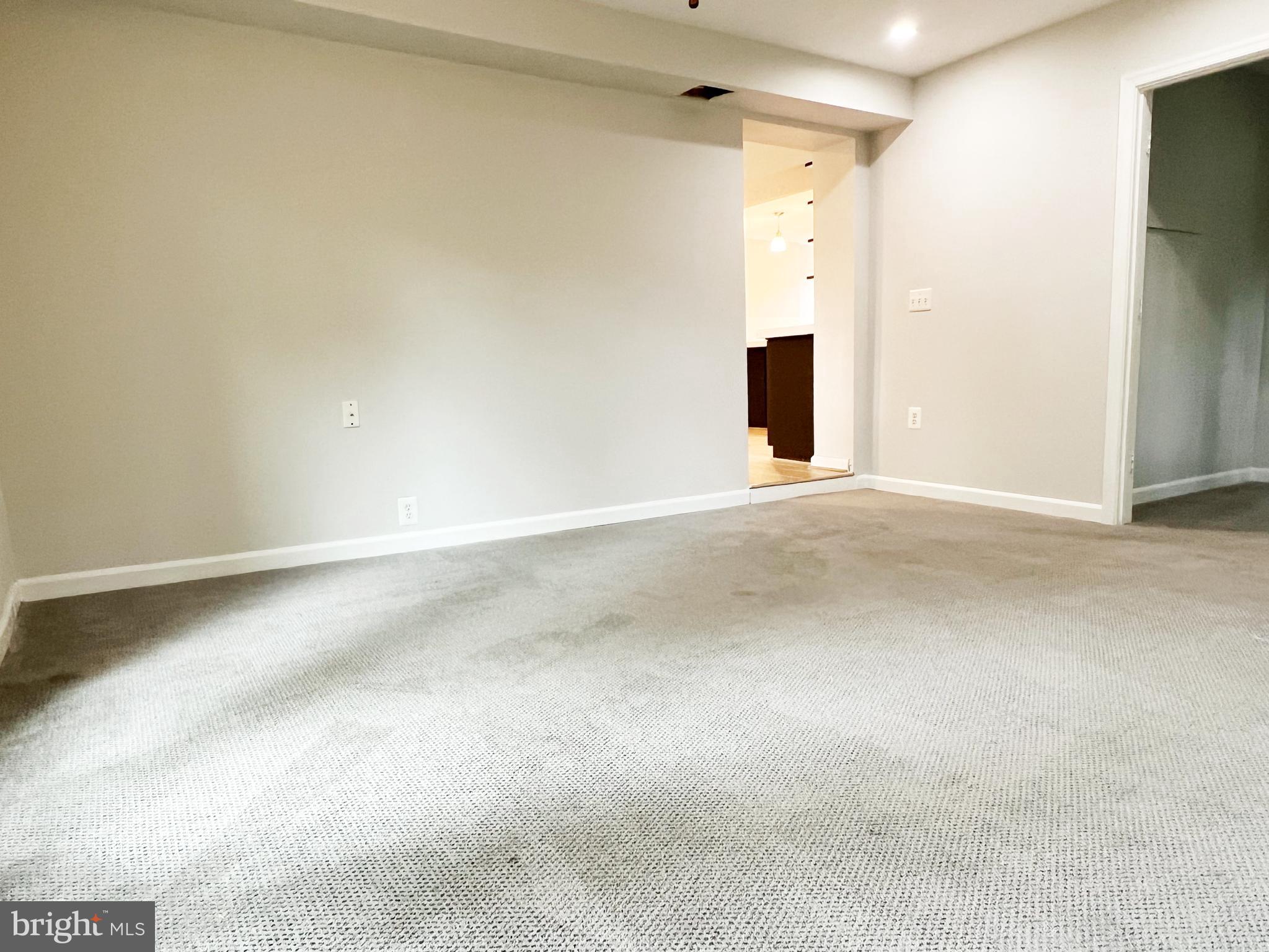 WESTGROVE - Residential Lease