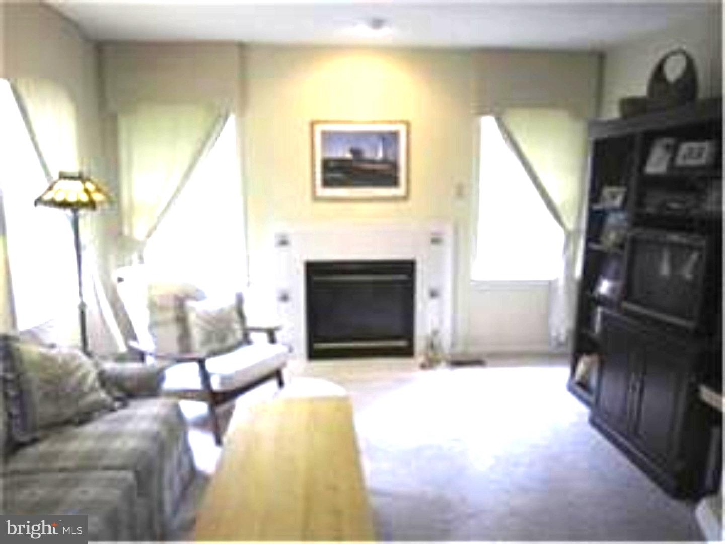 PATHFINDER WOODS - Residential