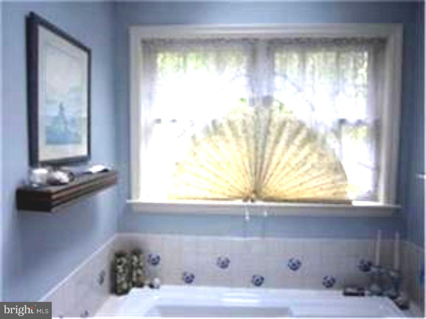 PATHFINDER WOODS - Residential