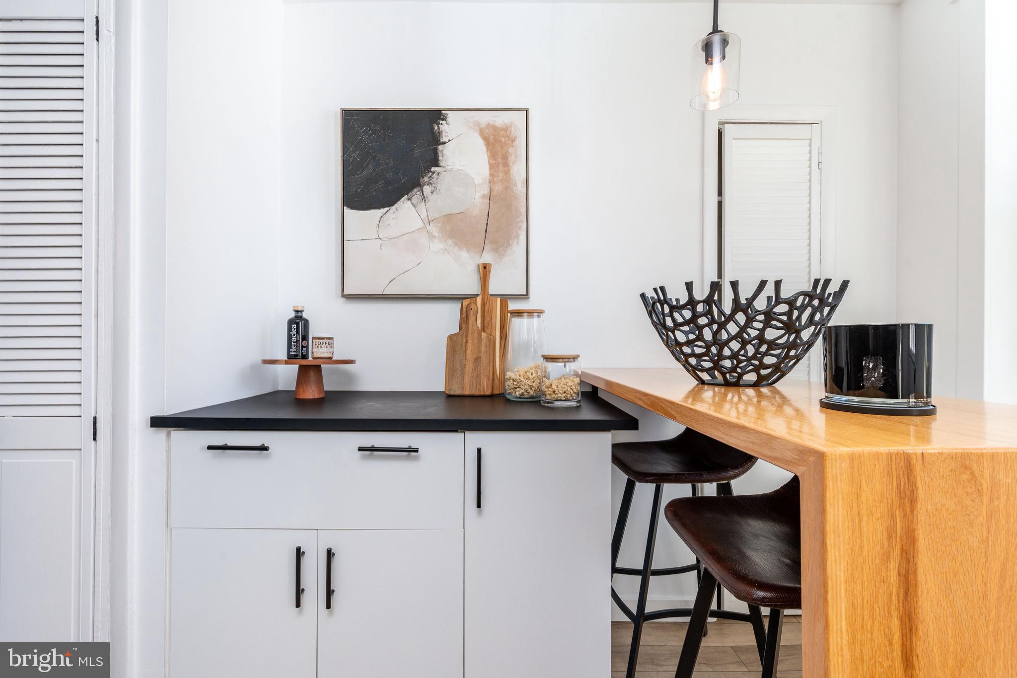 OLDE KENSINGTON - Residential