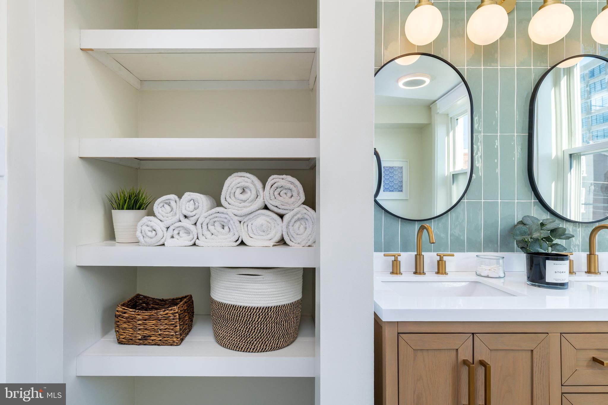 OLDE KENSINGTON - Residential