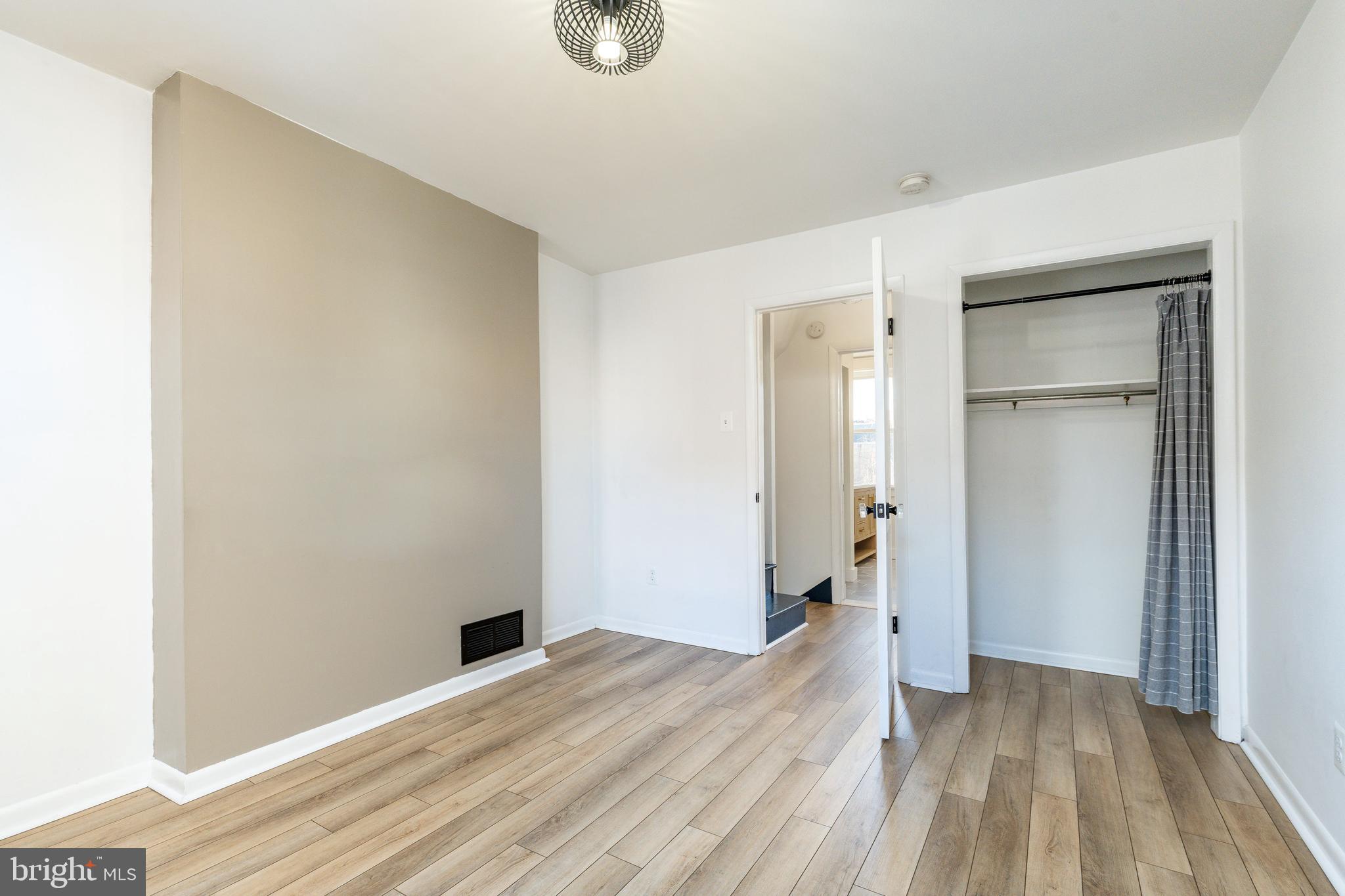 OLDE KENSINGTON - Residential